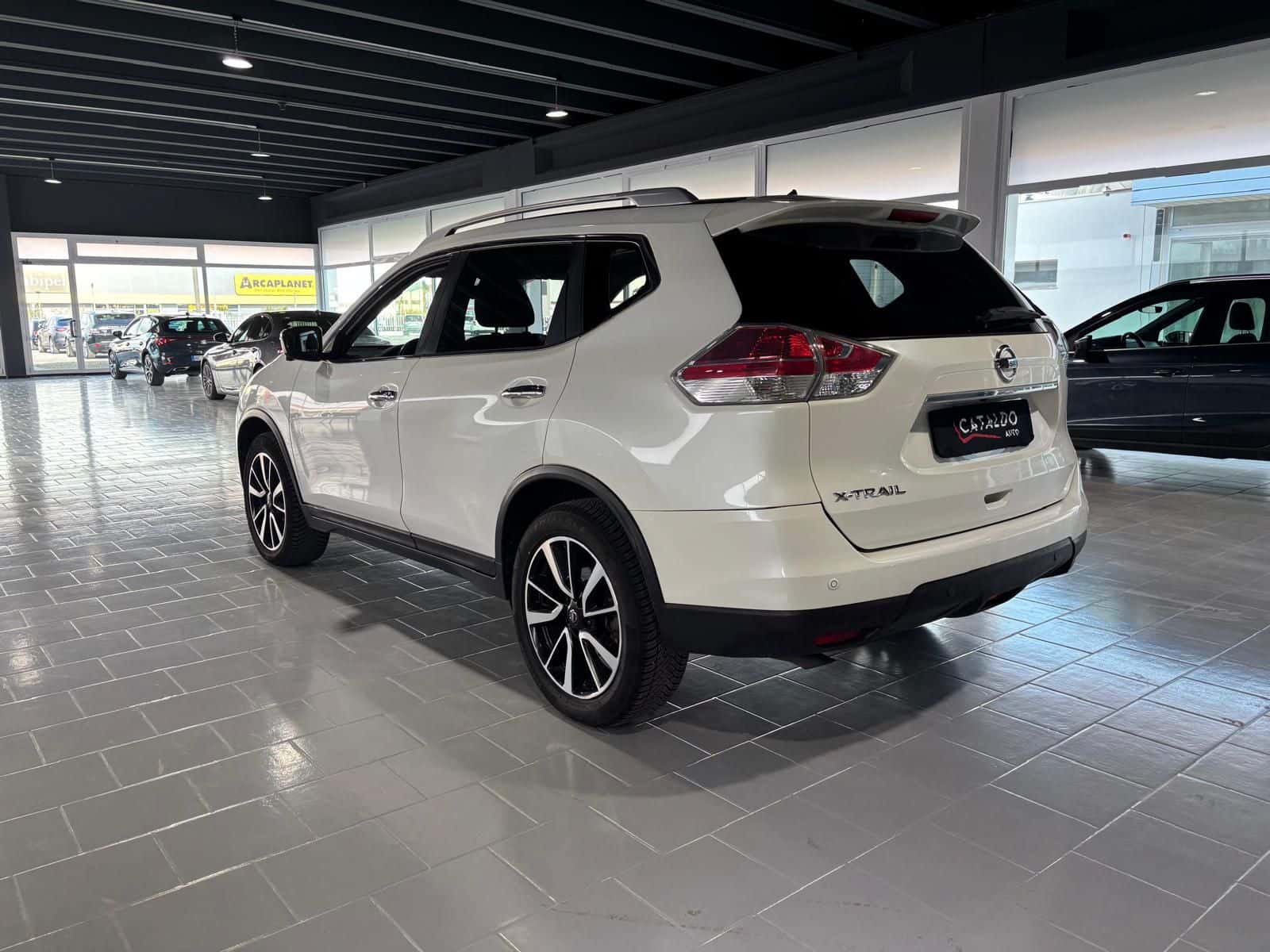 Nissan X-Trail III 2014 1.6 dci N-Vision 2wd - Immagine 3