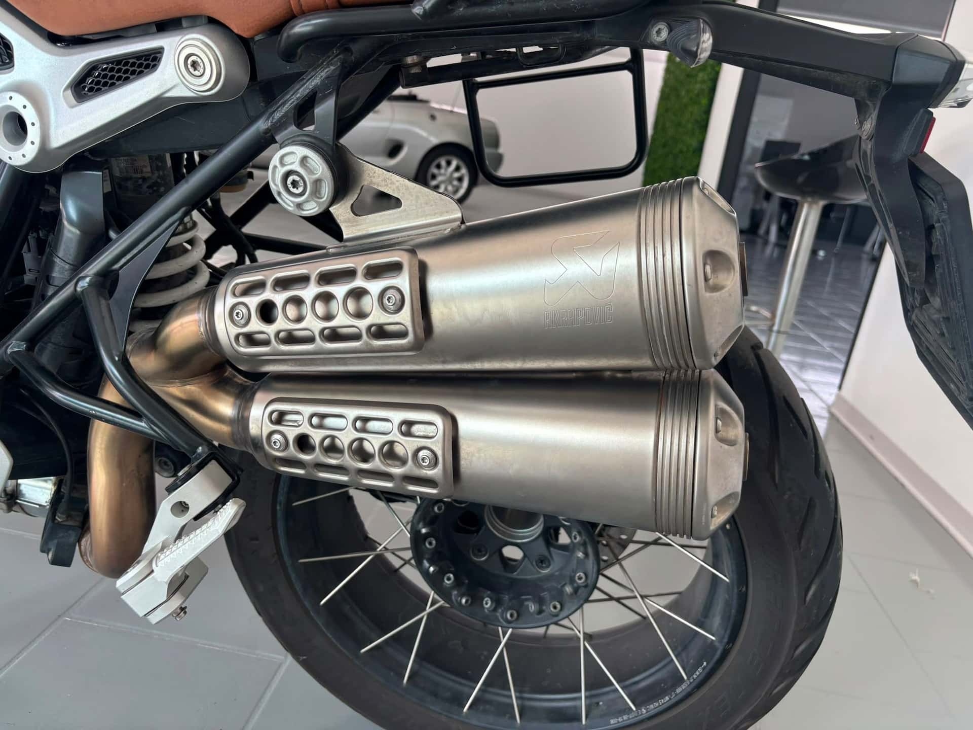BMW R nineT Scrambler - Immagine 13