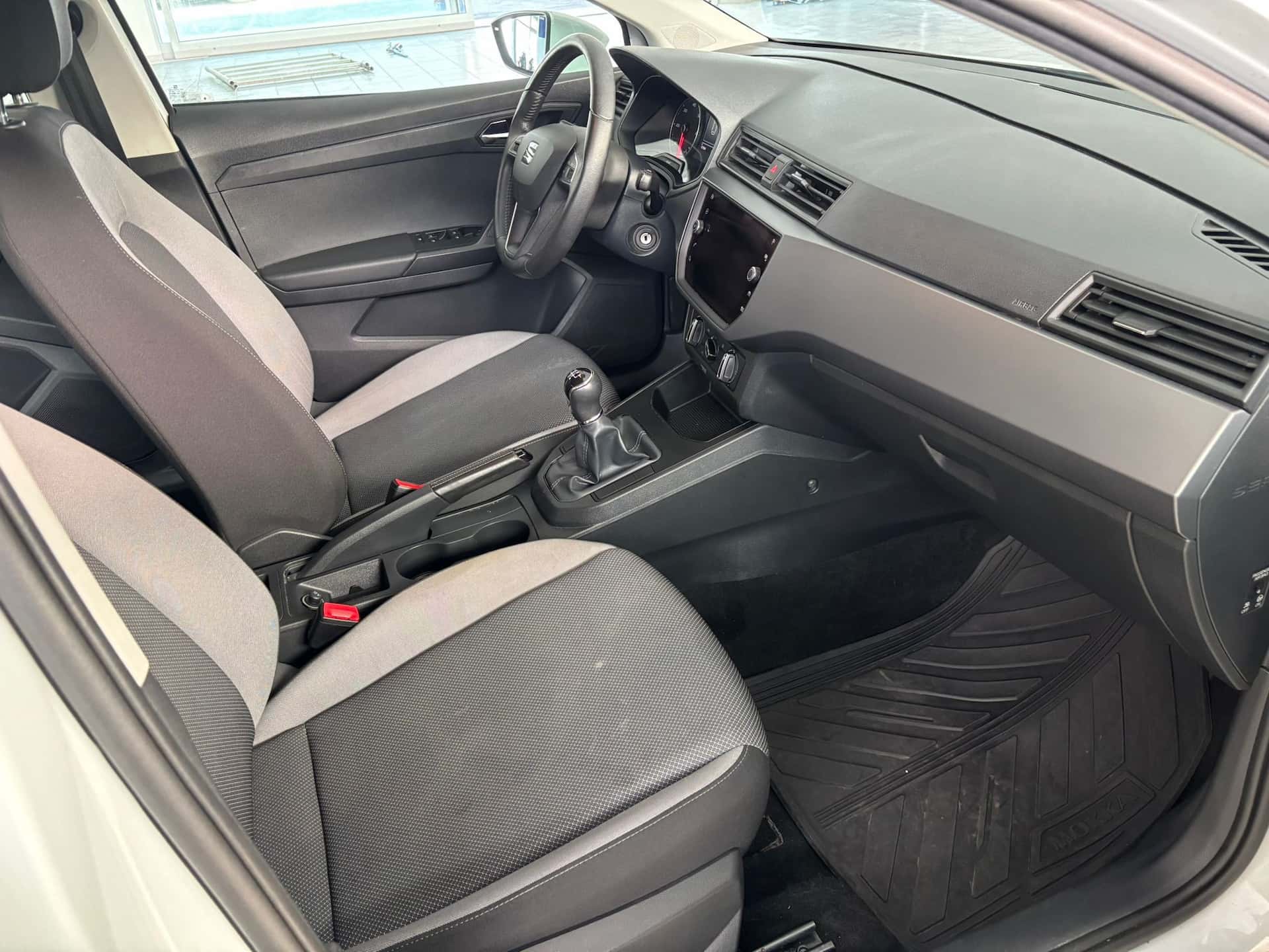 SEAT Ibiza V 2017 1.6 tdi Business 95cv - Immagine 18