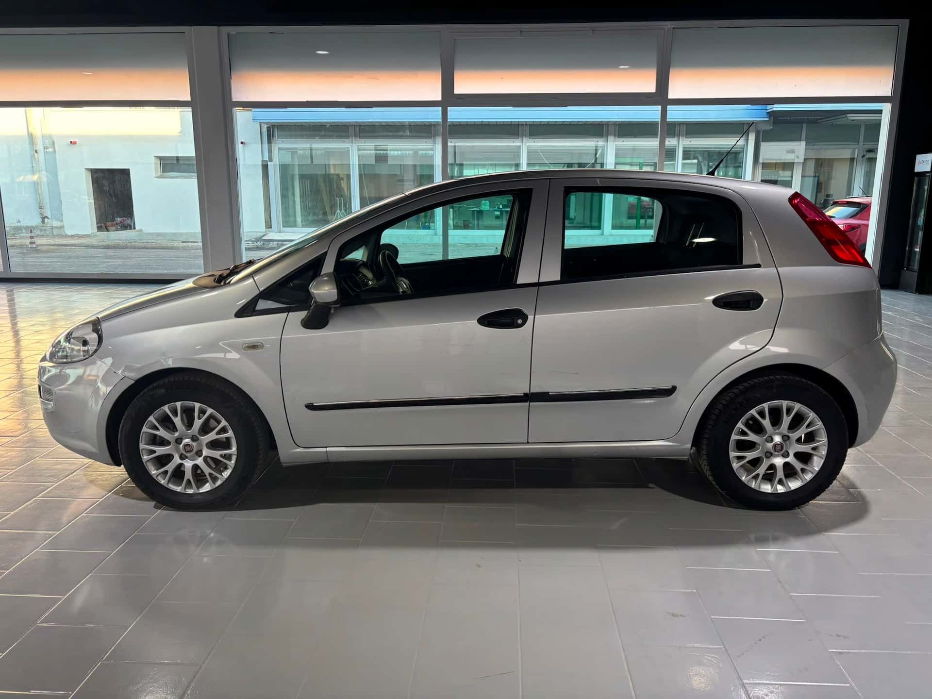 Fiat Punto III 2012 5p 1.3 mjt Street s&s - Immagine 2