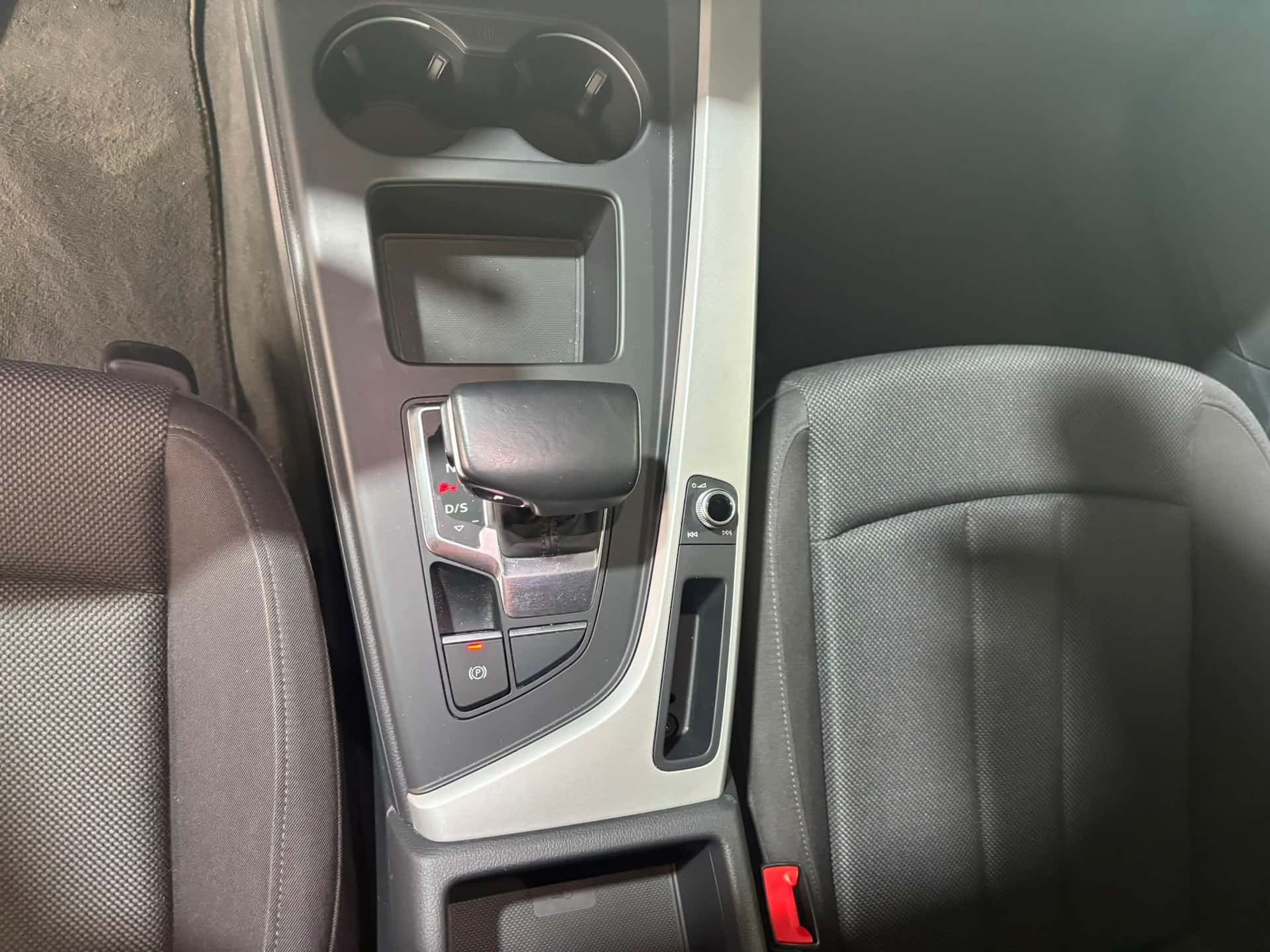 Audi A4 V 2019 Avant 35 2.0 tdi mhev Business Advanced 163cv s-tronic - Immagine 15