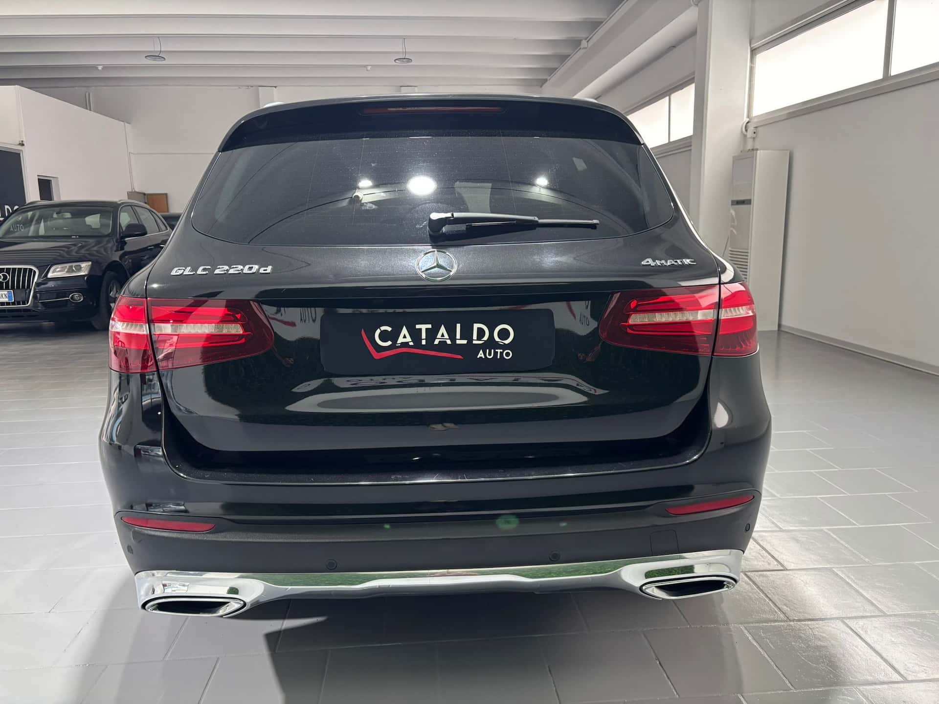 Mercedes-Benz GLC 220 d Sport 4matic auto - Immagine 4