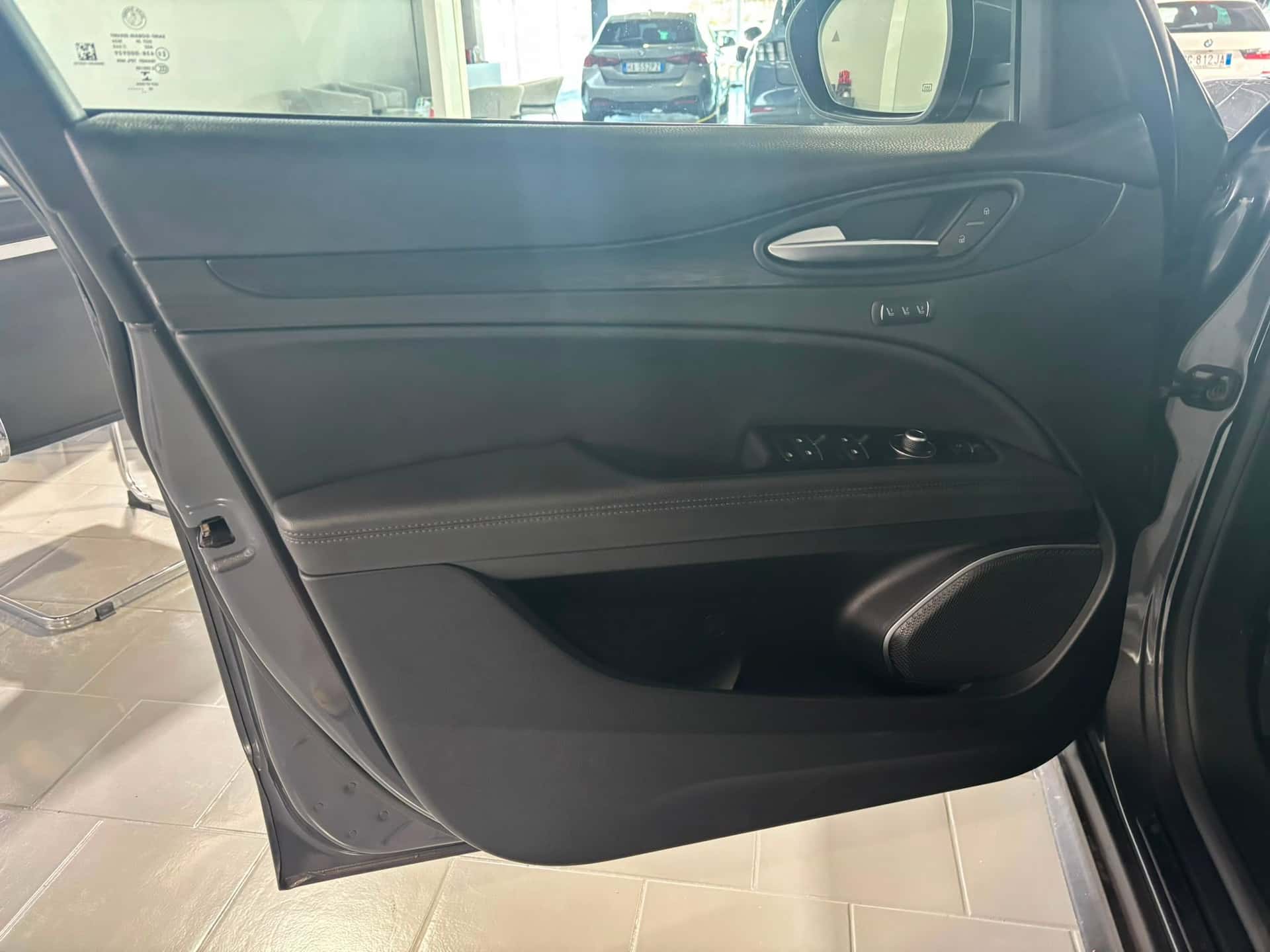 Alfa Romeo Stelvio 2.2 t Executive Q4 210cv auto my19 - Immagine 9
