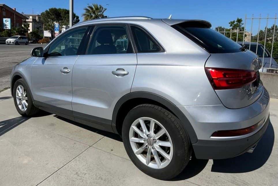 Audi Q3 2015 2.0 tdi Business 120cv - Immagine 2