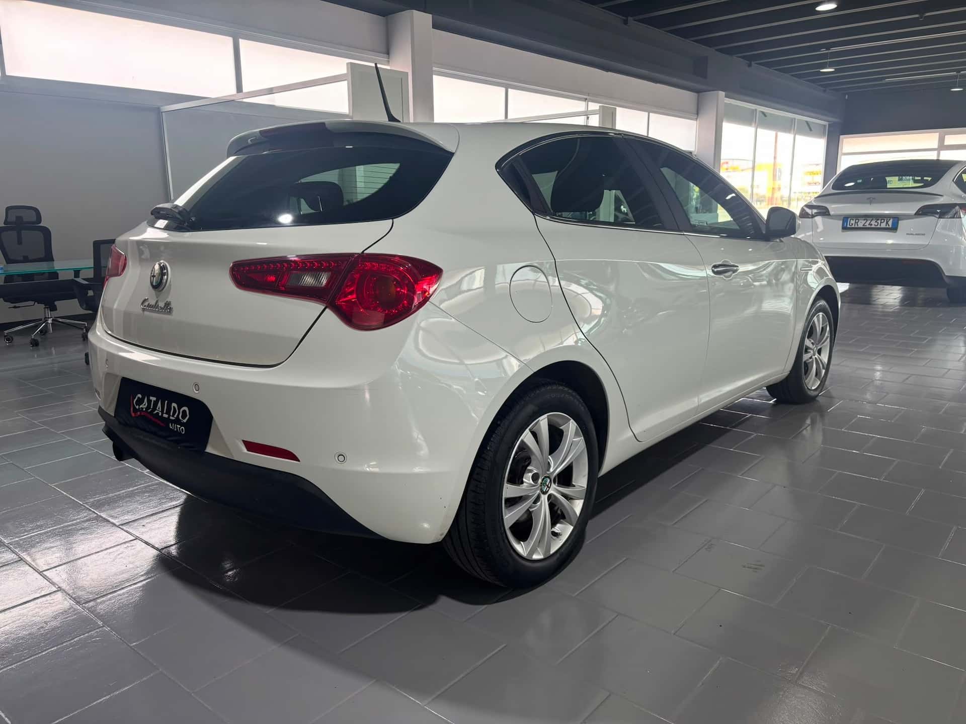Alfa Romeo Giulietta III 2010 1.6 jtdm(2) Progression c/CL - Immagine 5