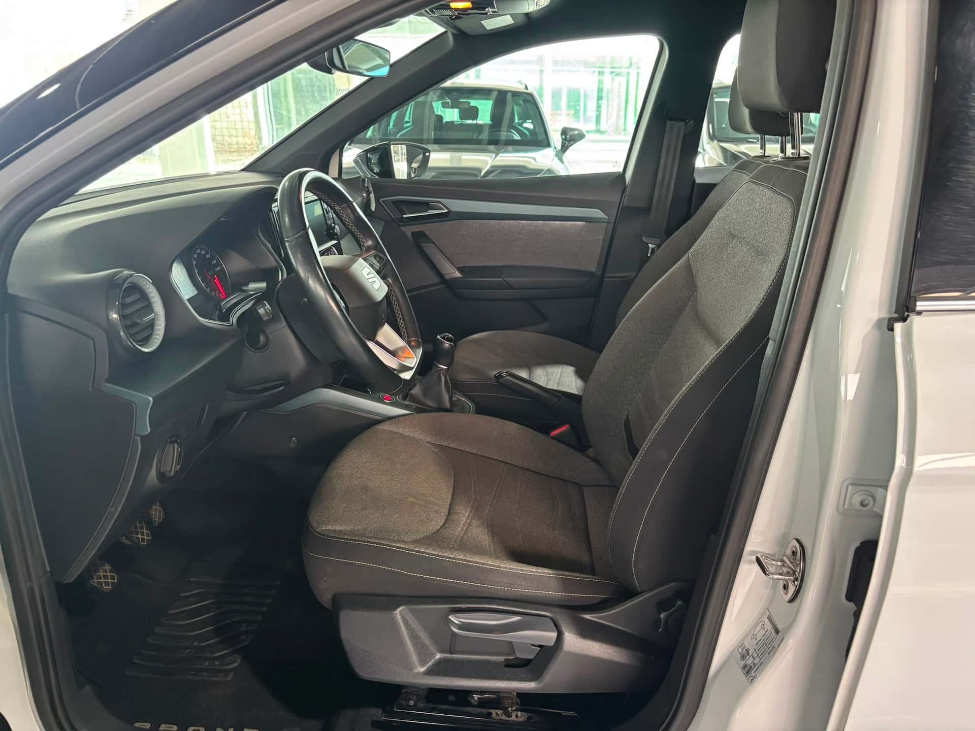 SEAT Arona 2022 1.0 ecotsi Xperience 95cv - Immagine 10