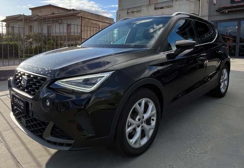 SEAT Arona 2022 1.0 ecotsi FR 95cv - Immagine 1
