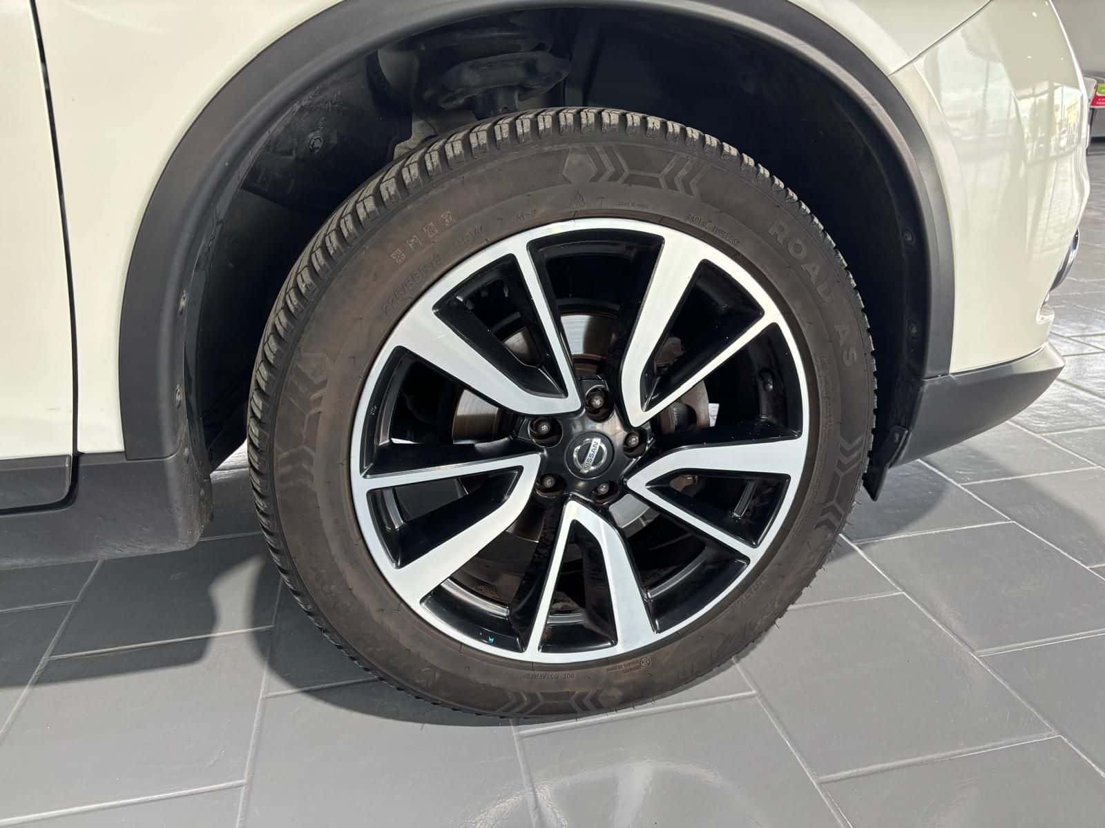 Nissan X-Trail III 2014 1.6 dci N-Vision 2wd - Immagine 24