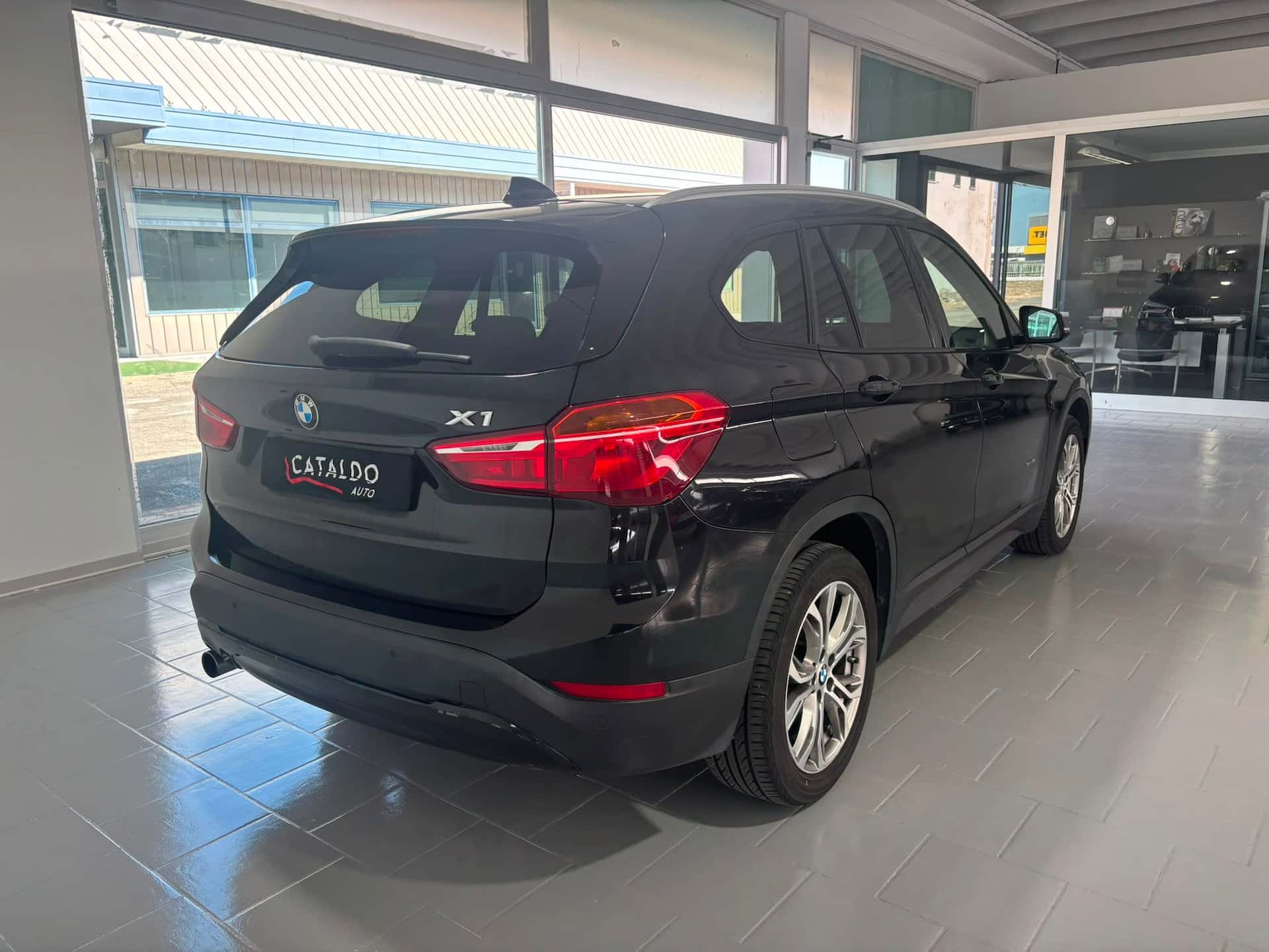 BMW X1 F48 sdrive18d Advantage auto - Immagine 5