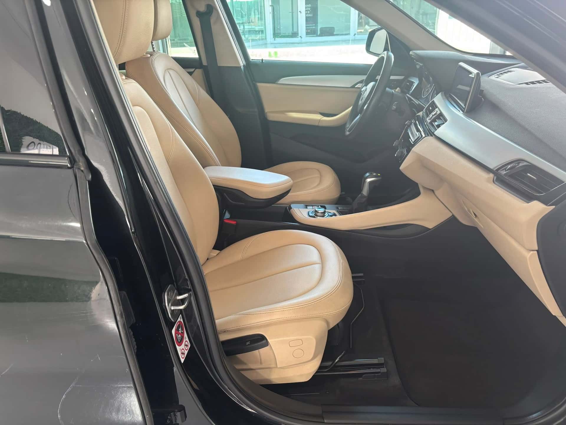 BMW X1 F48 sdrive18d Advantage auto - Immagine 16