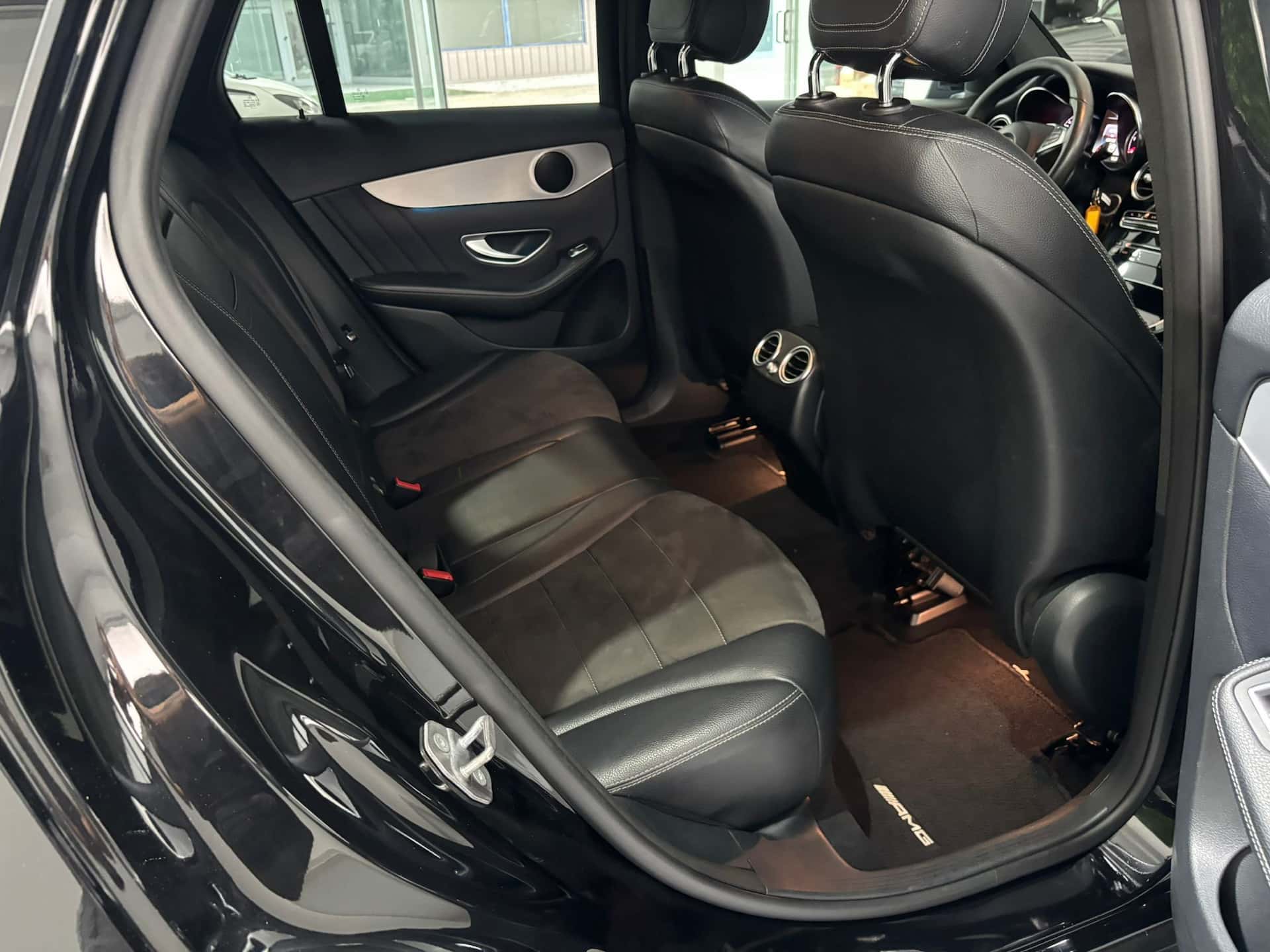 Mercedes-Benz GLC 220 d Sport 4matic auto - Immagine 19