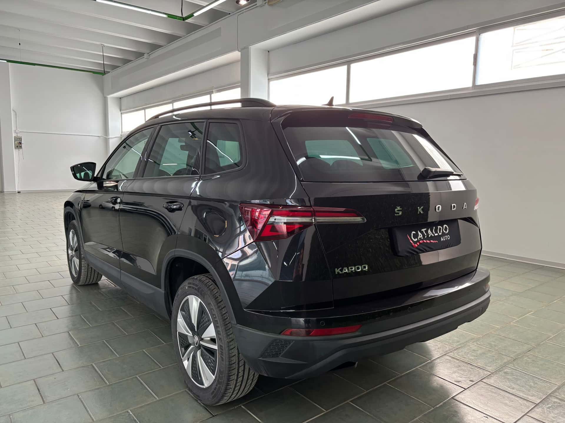 Skoda Karoq 2.0 tdi evo Executive 115cv dsg - Immagine 3