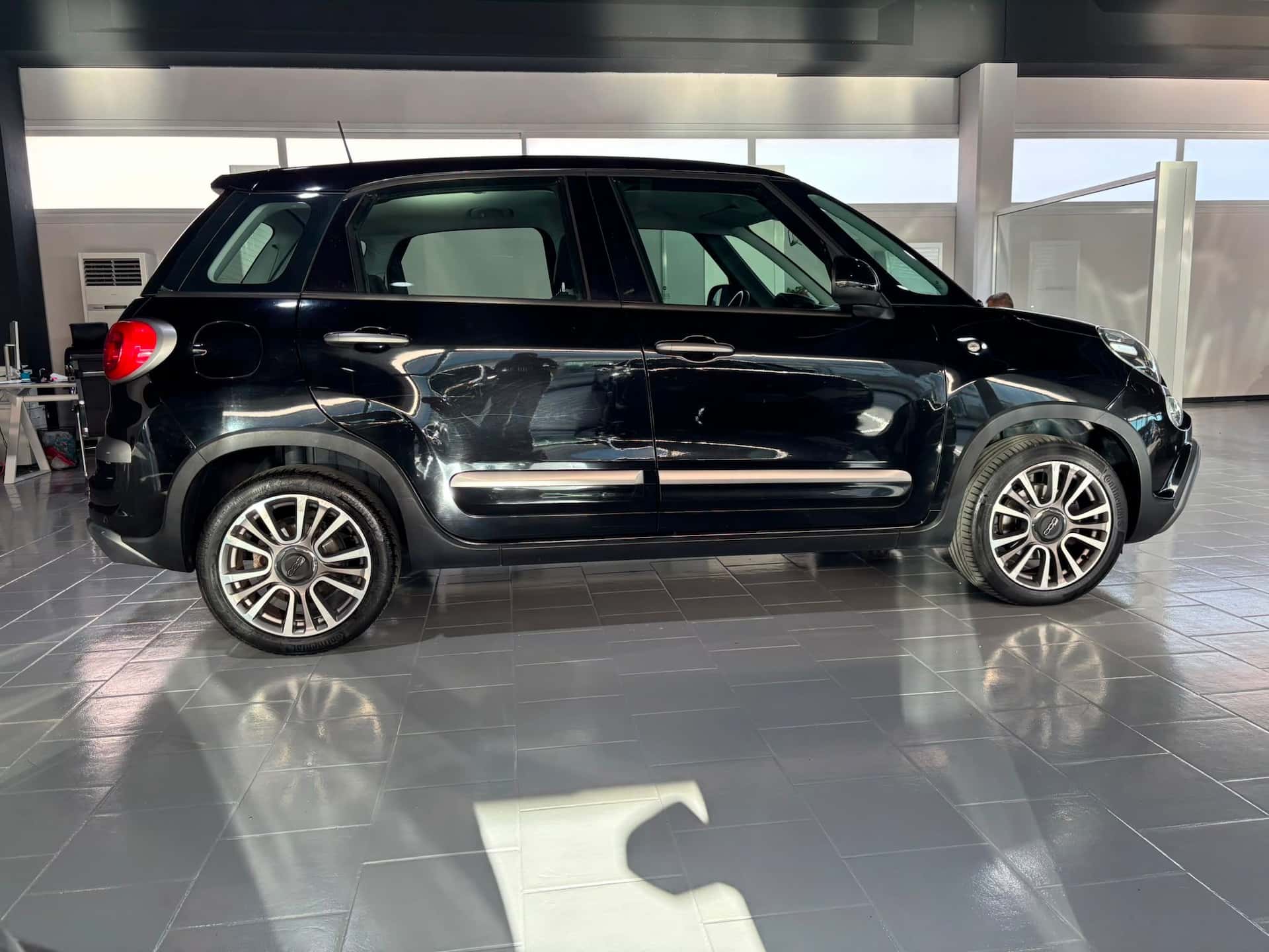 Fiat 500L 2017 Cross 1.3 mjt 95cv - Immagine 6