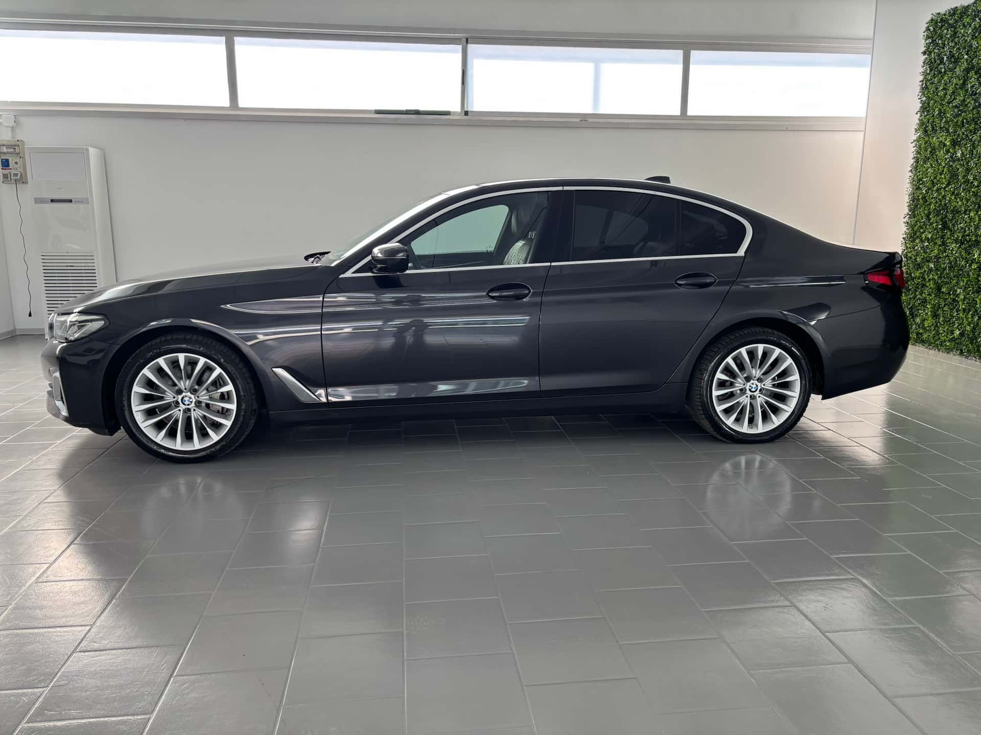 BMW 530 Serie 5 G30 2020 Berlina LCI 530d mhev 48V xdrive Luxury auto - Immagine 2