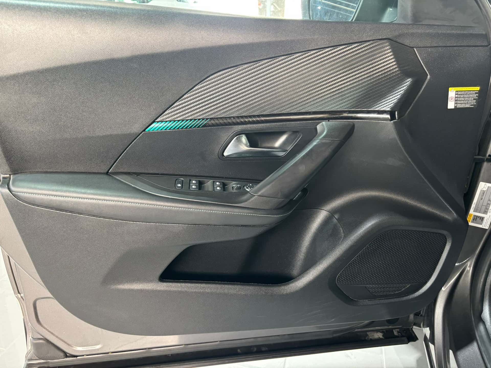 Peugeot 2008 II 2020 1.2 puretech Allure Pack  - Immagine 9