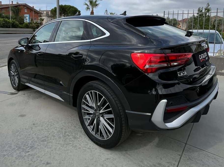Audi Q3 I 2019 Sportback 35 2.0 tdi S line edition s-tronic - Immagine 2