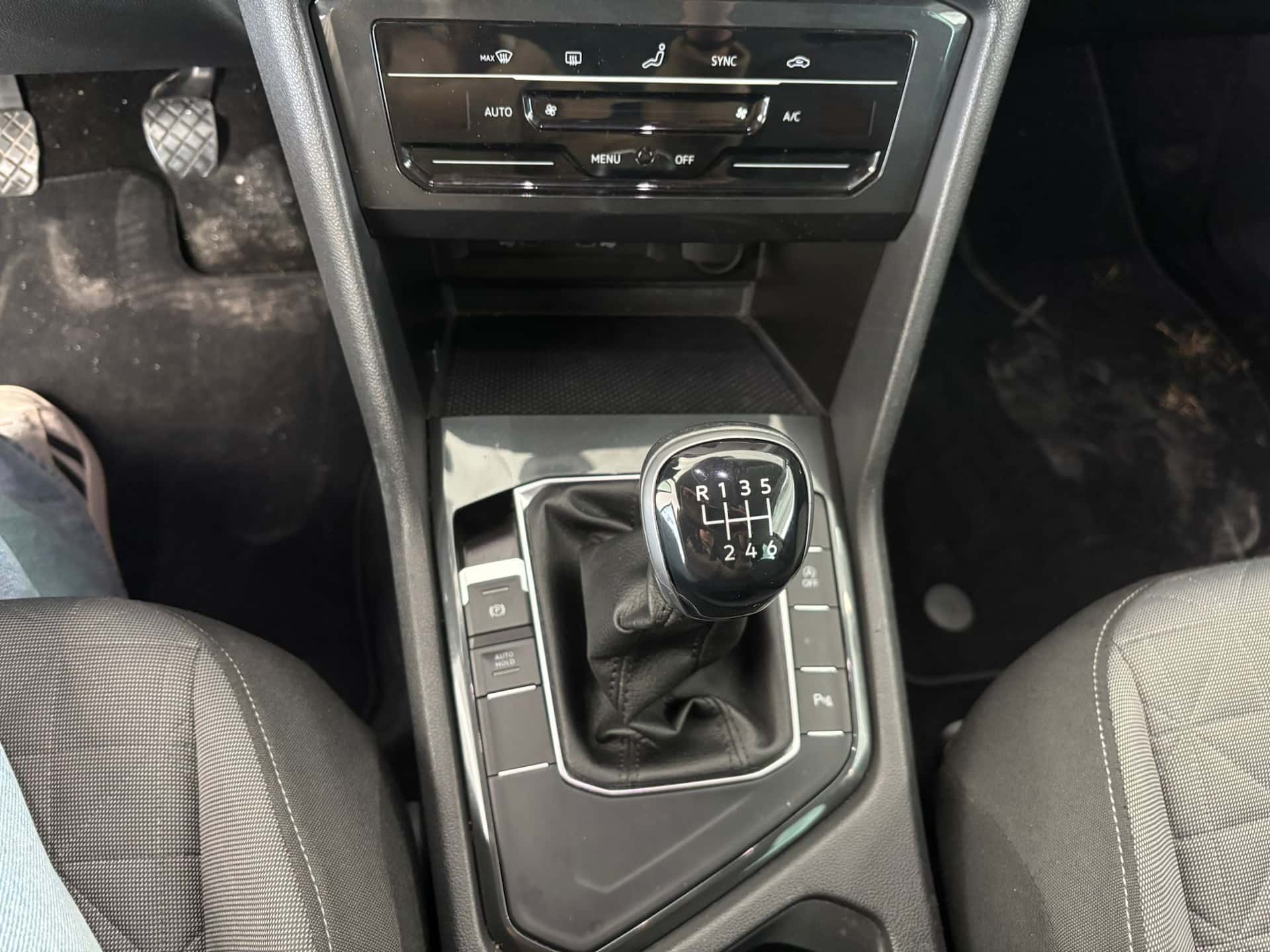 Volkswagen Tiguan II 2021 2.0 tdi Life 122cv - Immagine 15