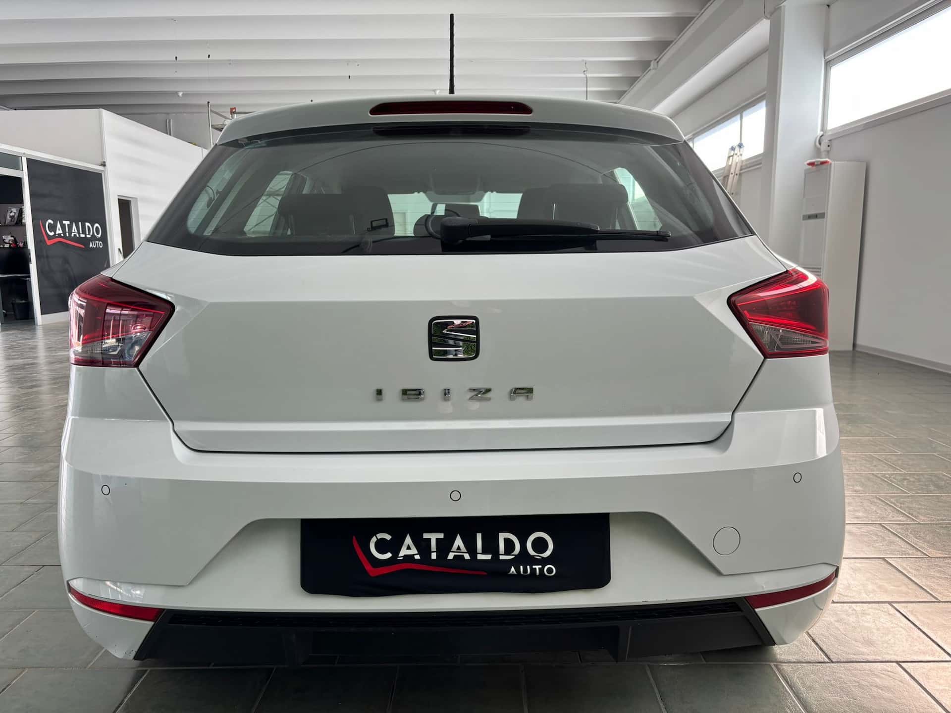 SEAT Ibiza V 2017 1.6 tdi Business 95cv - Immagine 4