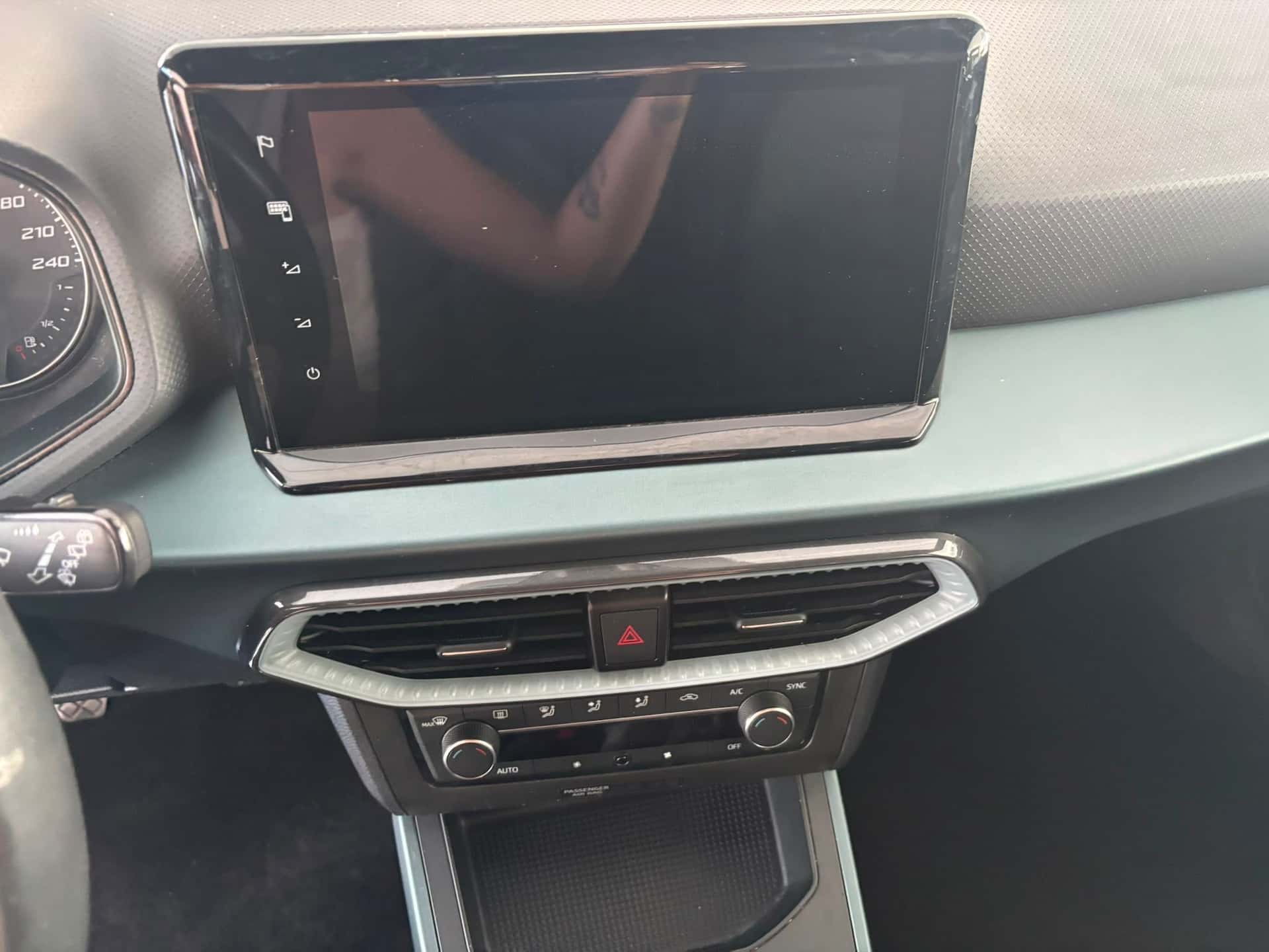 SEAT Arona 2022 1.0 ecotsi Xperience 110cv - Immagine 14