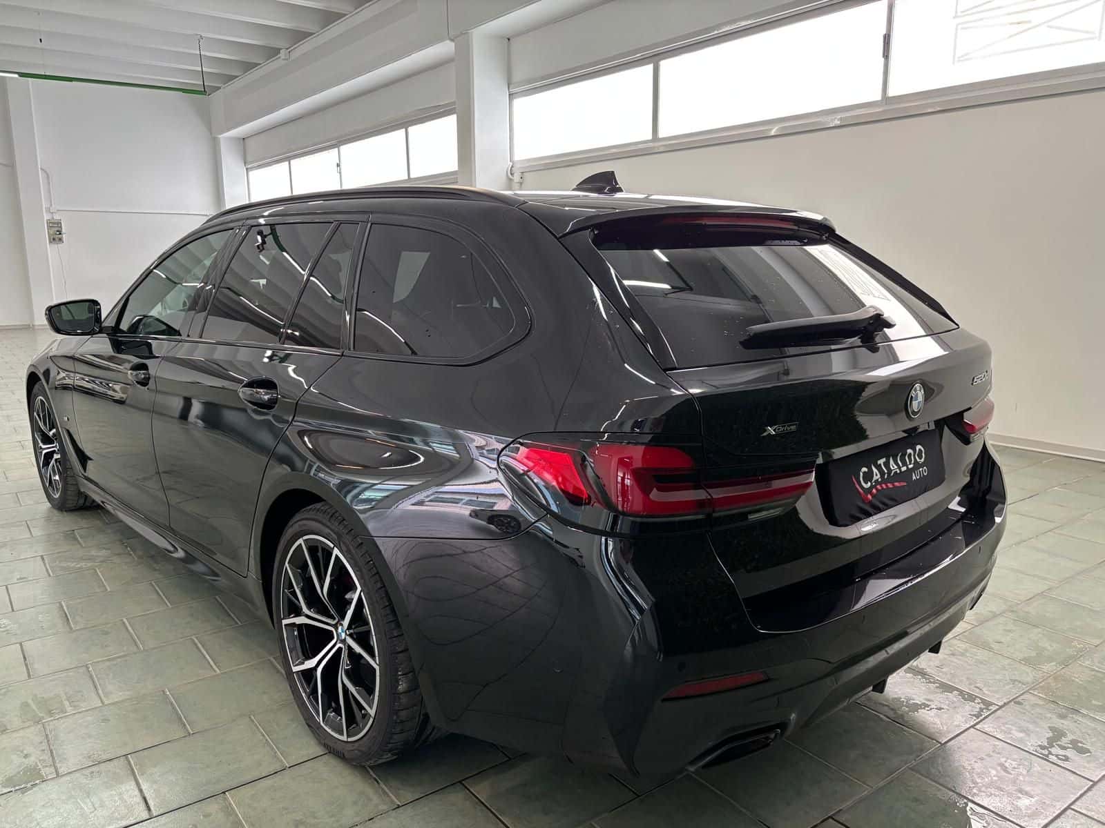 BMW 520 Serie 5 G31 20 LCI 520d Tour mhev 48V xdr Msport - Immagine 3