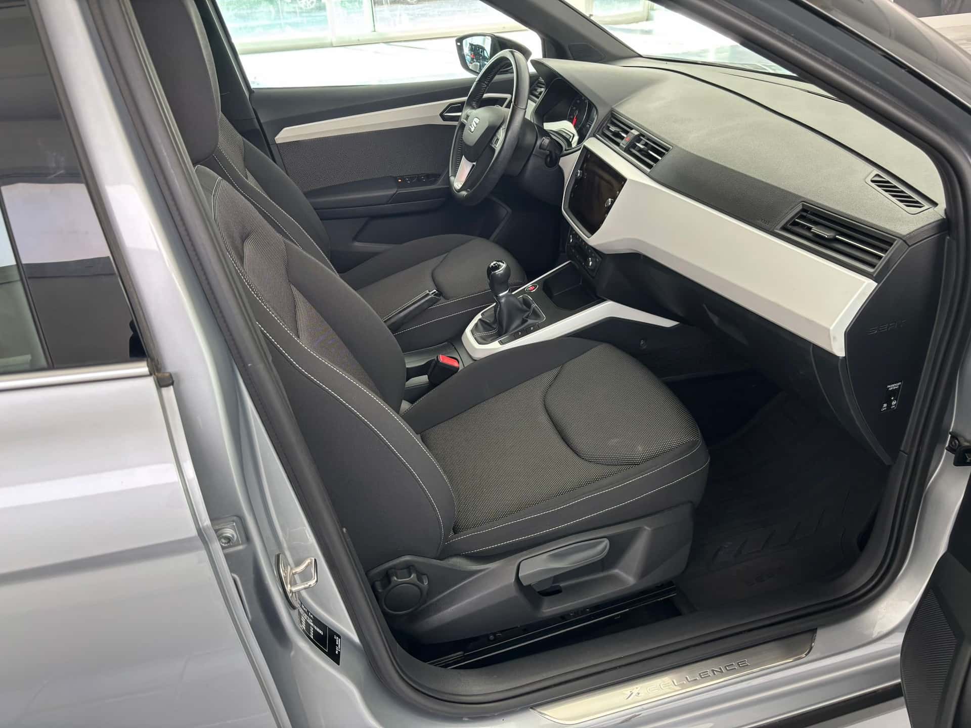 SEAT Arona 2017 1.0 ecotsi Xcellence 95cv my18 - Immagine 16