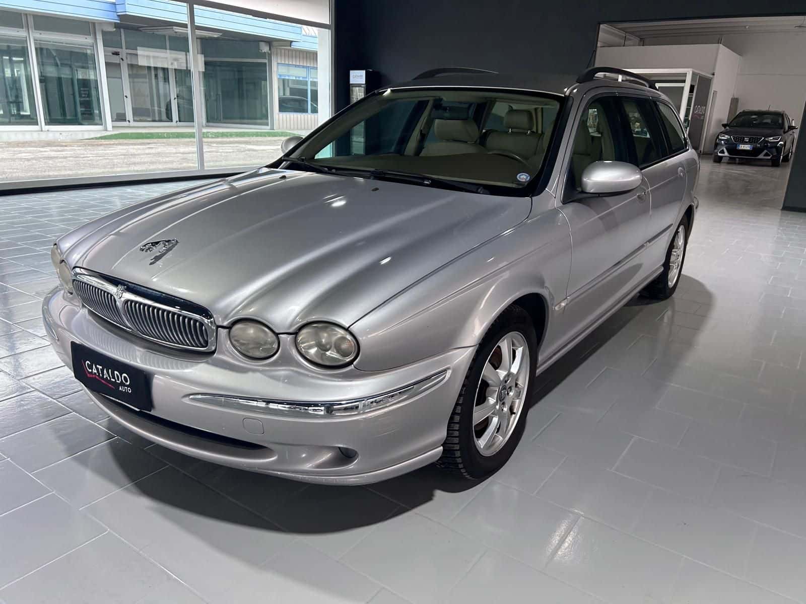 Jaguar X-Type Station Wagon 2.0d Classic E4 - Immagine 1
