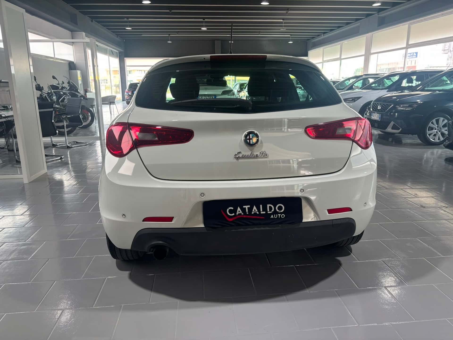 Alfa Romeo Giulietta III 2010 1.6 jtdm(2) Progression c/CL - Immagine 4