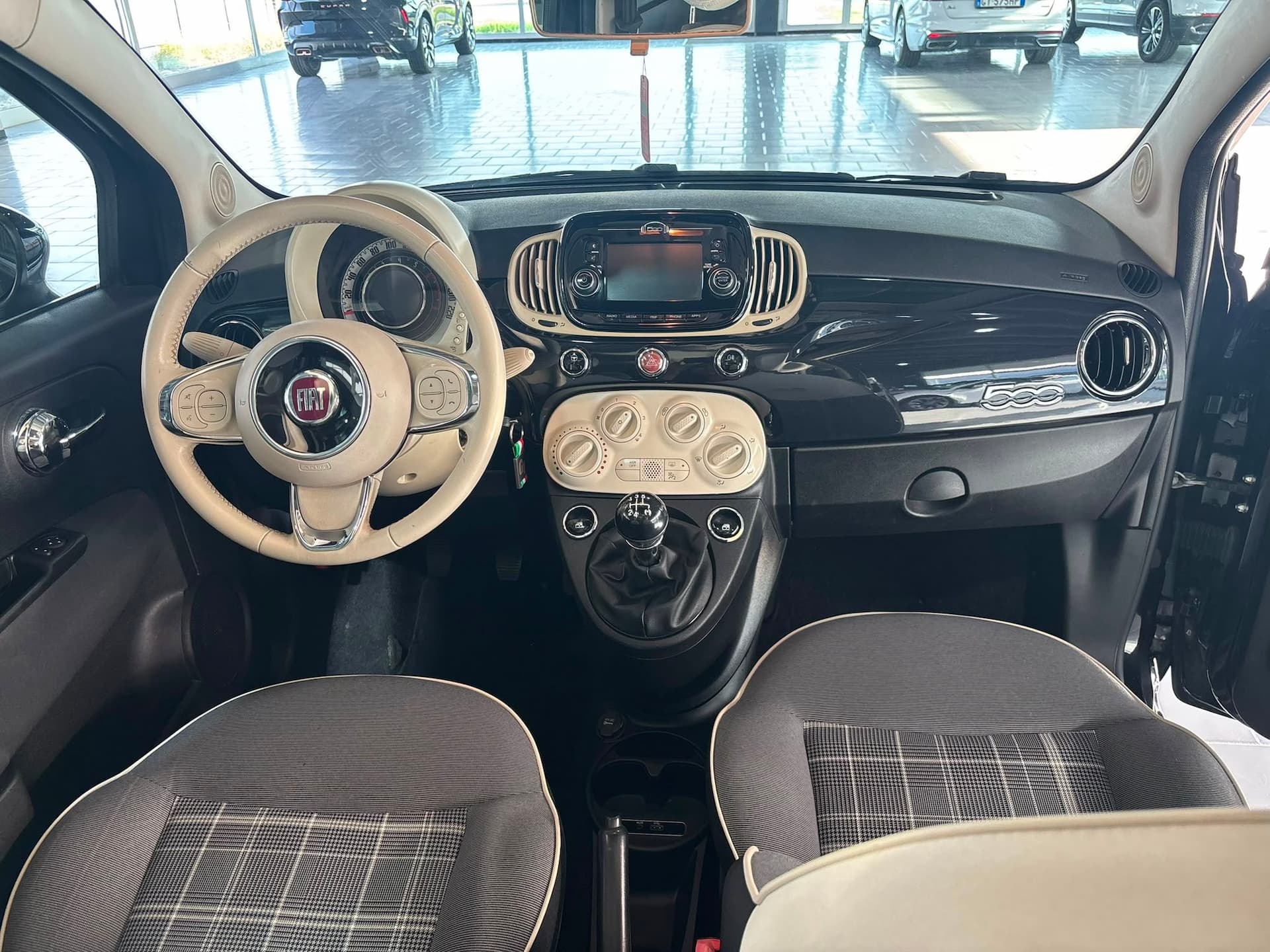 Fiat 500 III 2015 1.2 Lounge 69cv - Miniatura 11