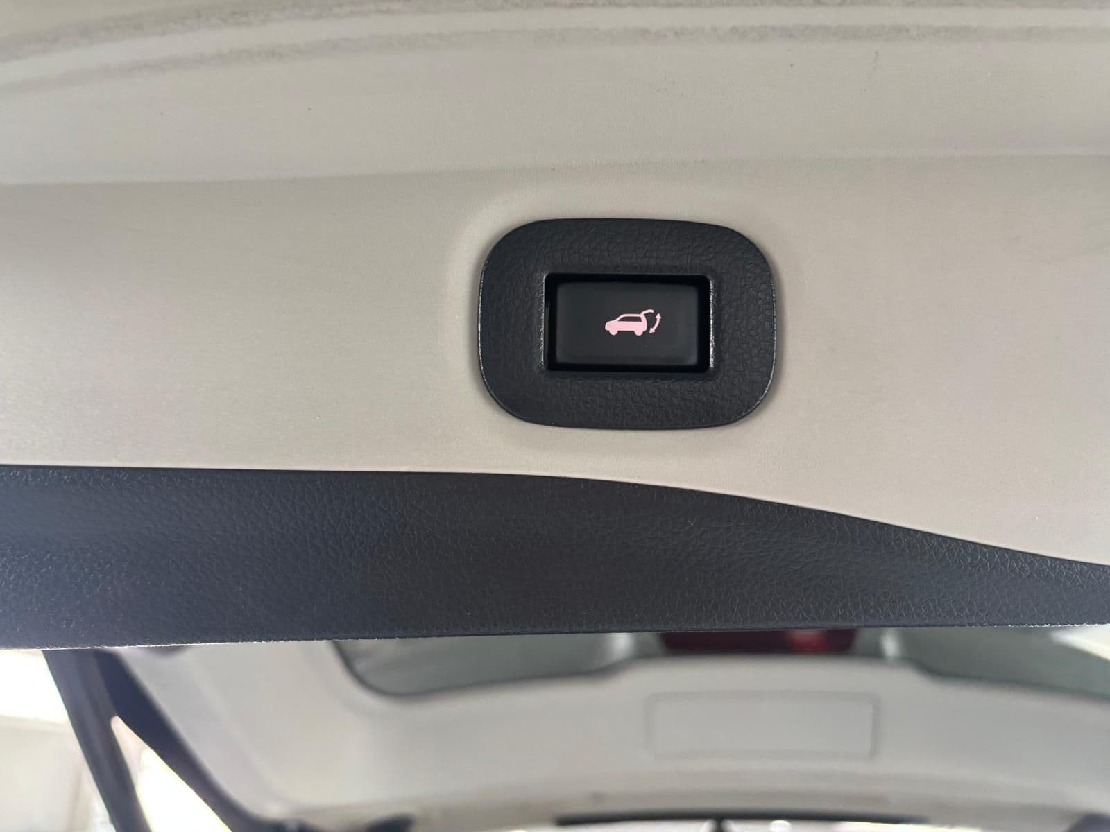 Nissan X-Trail III 2014 1.6 dci N-Vision 2wd - Miniatura 23
