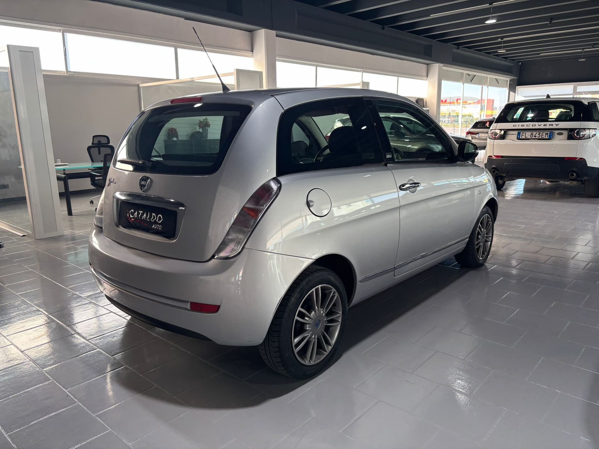 Lancia Ypsilon II 2007 1.2 8v Unyca - Miniatura 5