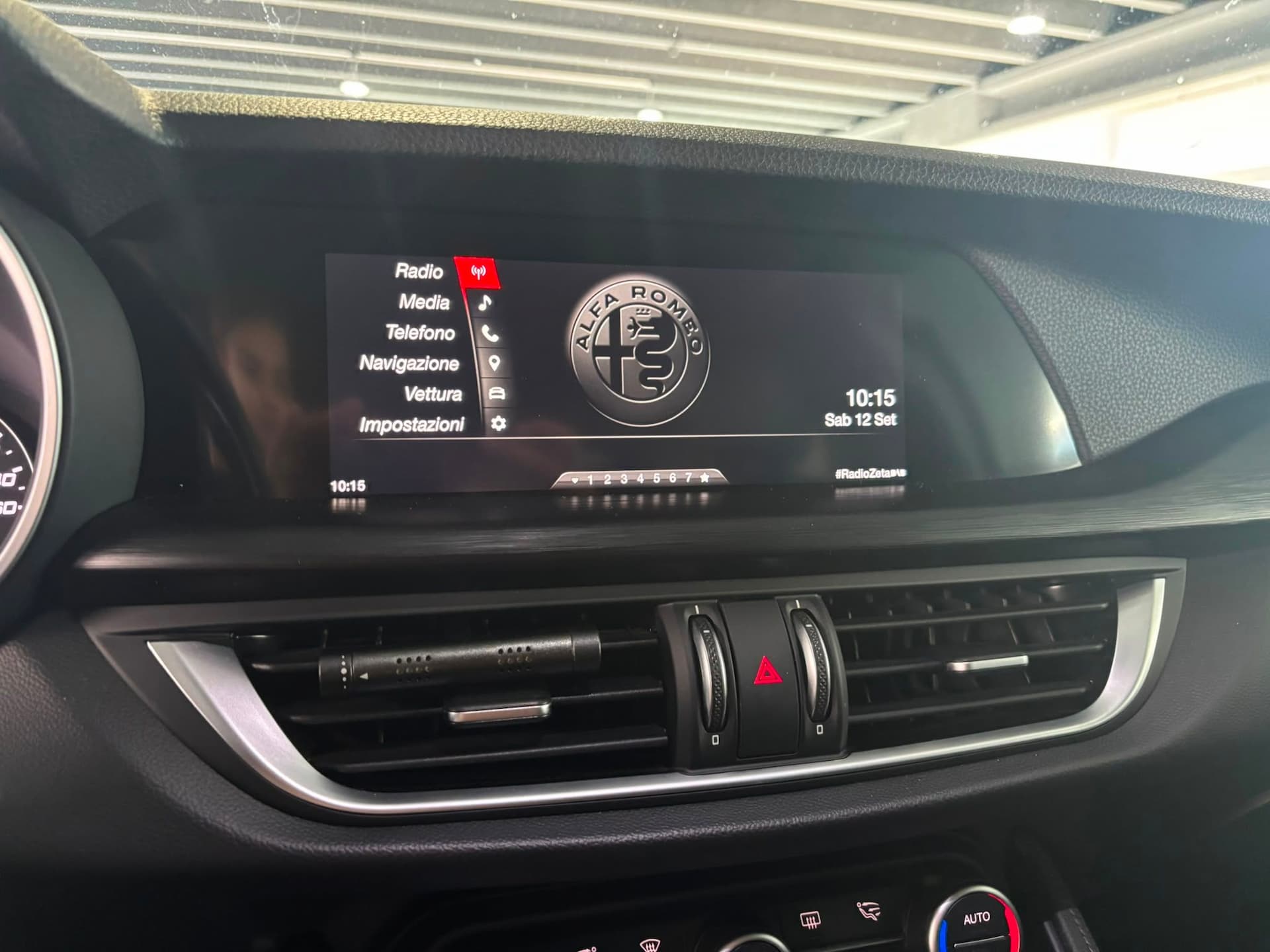 Alfa Romeo Stelvio 2.2 t Executive Q4 210cv auto my19 - Miniatura 14