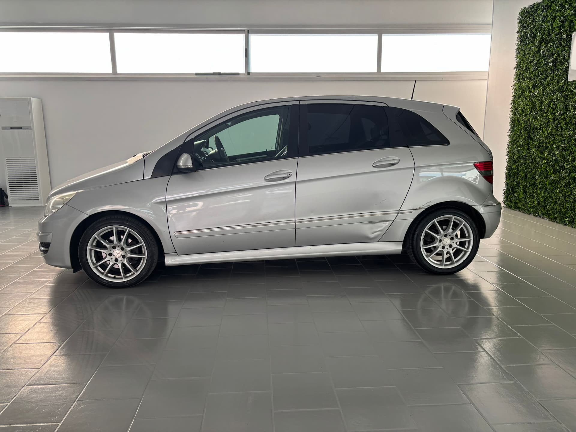 Mercedes-Benz B 200 Classe B - T245 cdi Sport FL - Miniatura 2