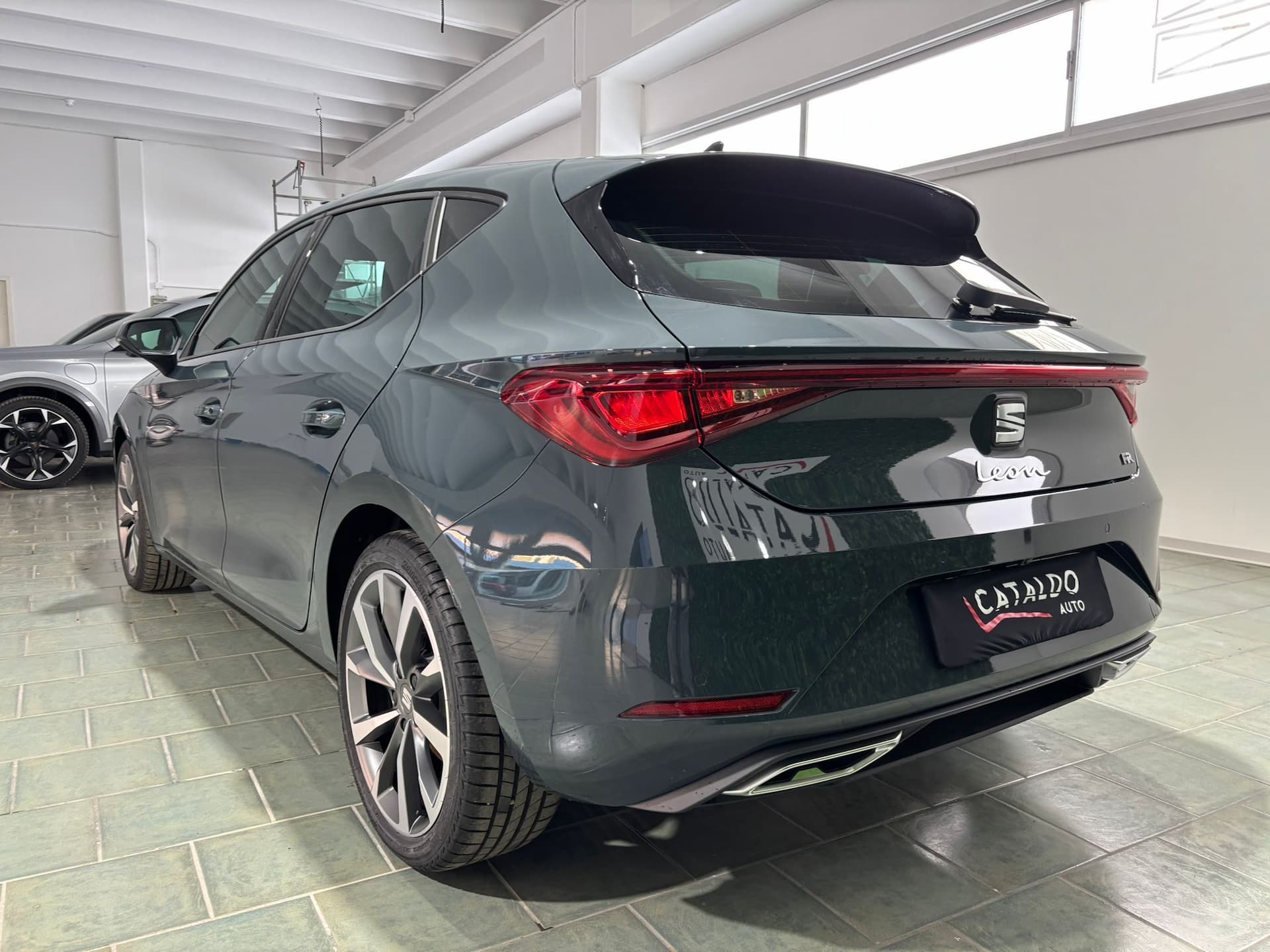 SEAT Leon IV 2020 1.5 hybrid FR 116cv dsg - Miniatura 3