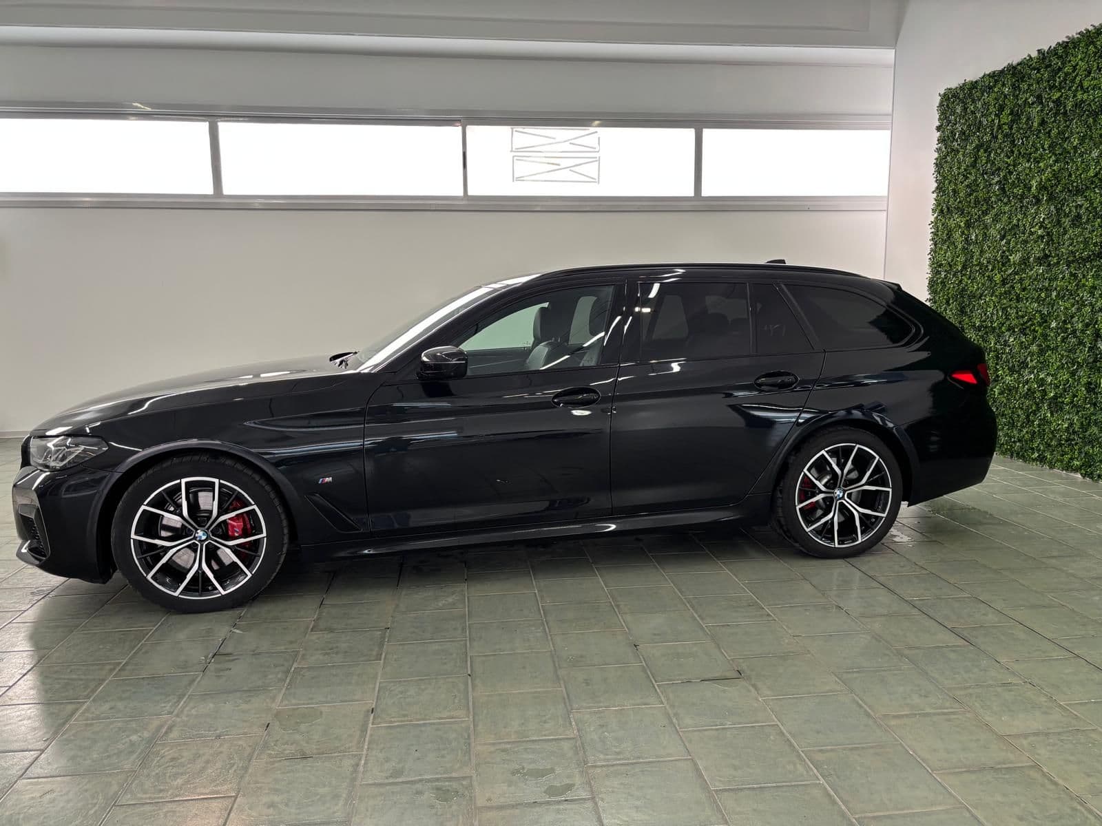 BMW 520 Serie 5 G31 20 LCI 520d Tour mhev 48V xdr Msport - Miniatura 2