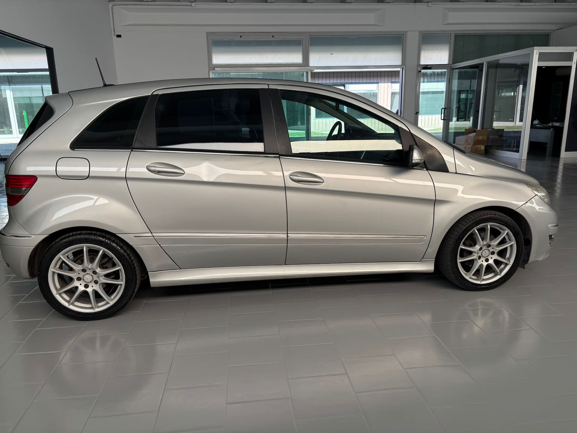 Mercedes-Benz B 200 Classe B - T245 cdi Sport FL - Miniatura 6