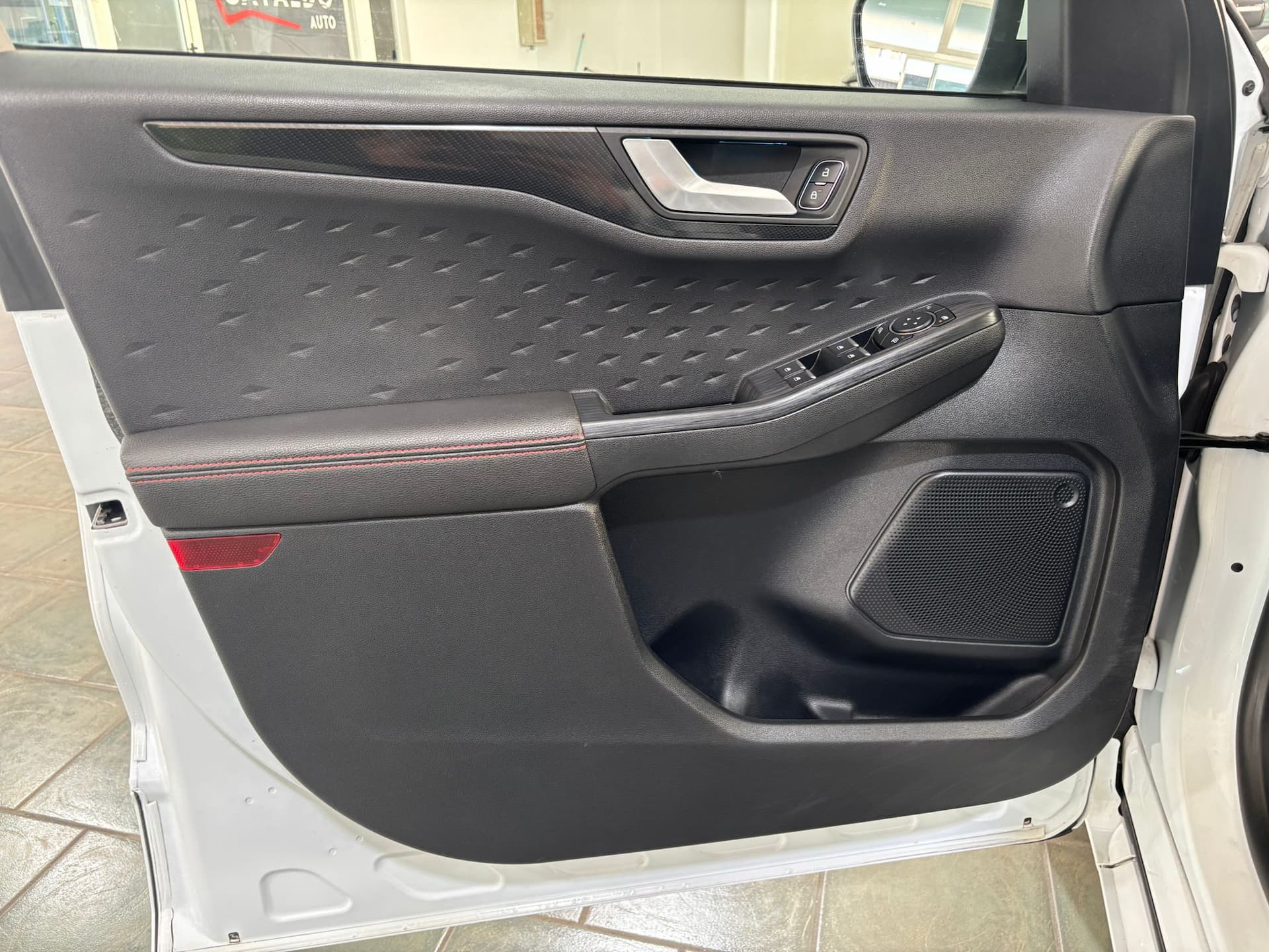 Ford Kuga III 2020 1.5 ecoblue ST-Line 2wd 120cv - Miniatura 9