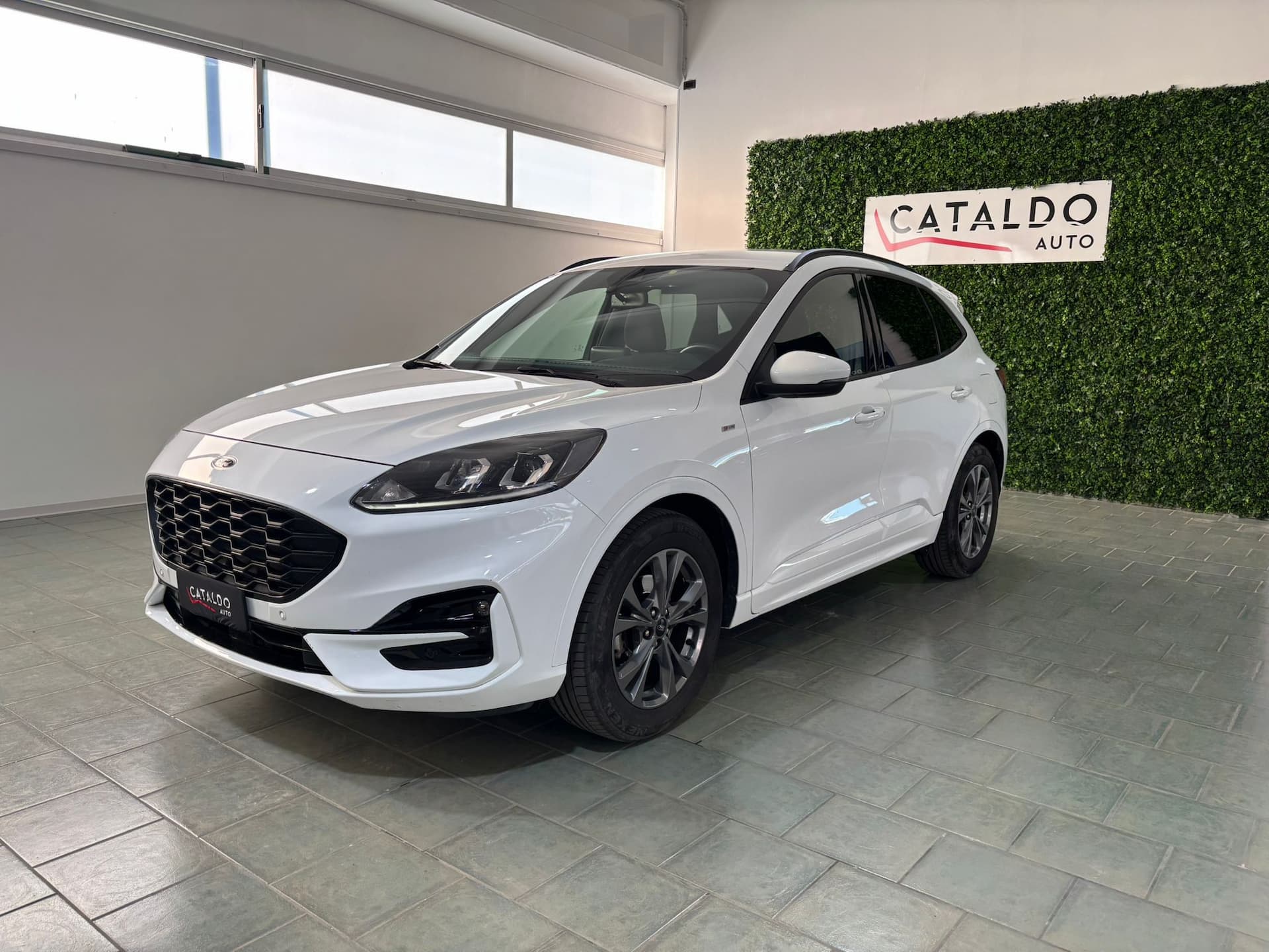 Ford Kuga III 2020 1.5 ecoblue ST-Line 2wd 120cv - Miniatura 1