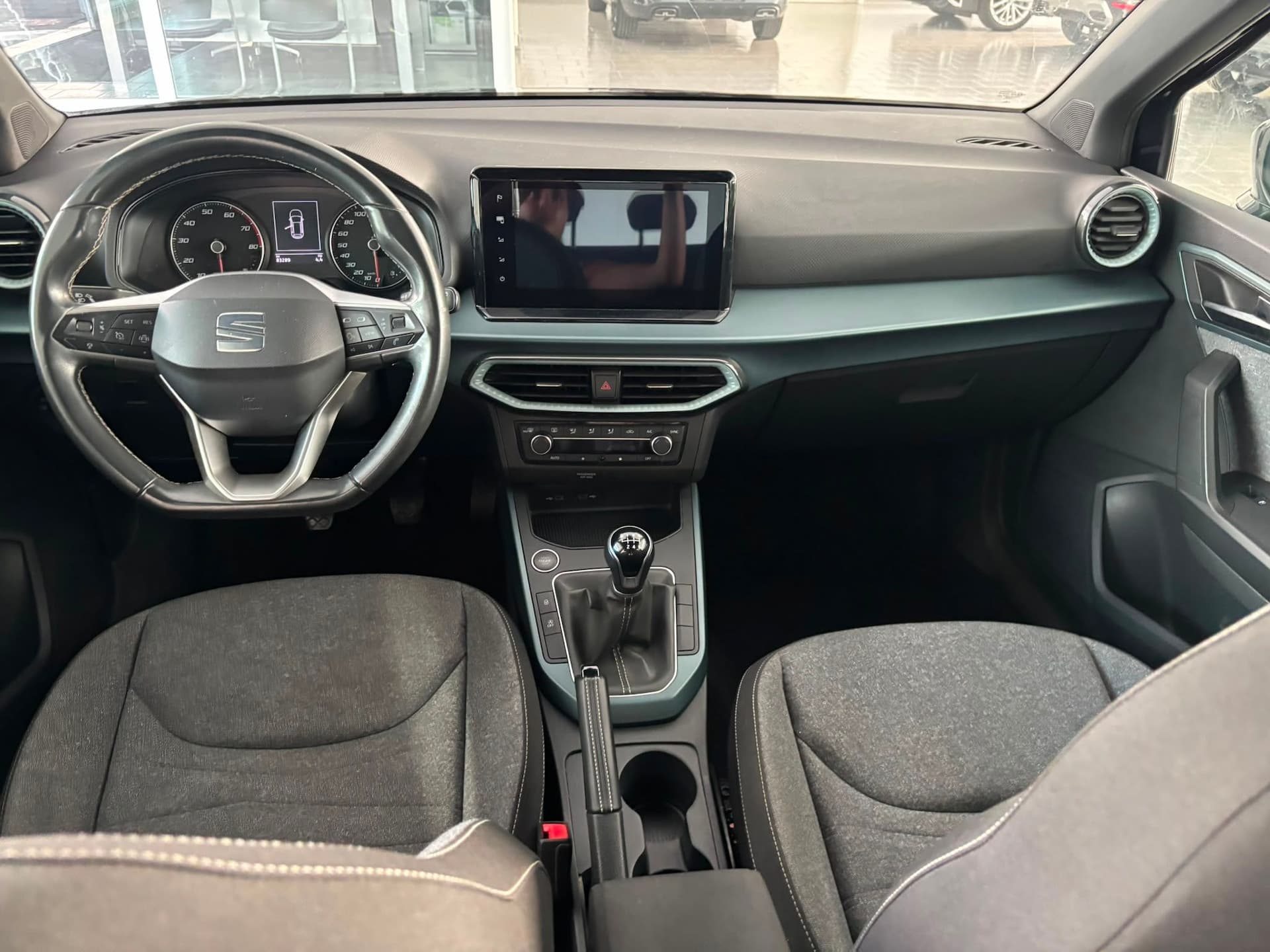 SEAT Arona 2022 1.0 ecotsi Xperience 110cv - Miniatura 11
