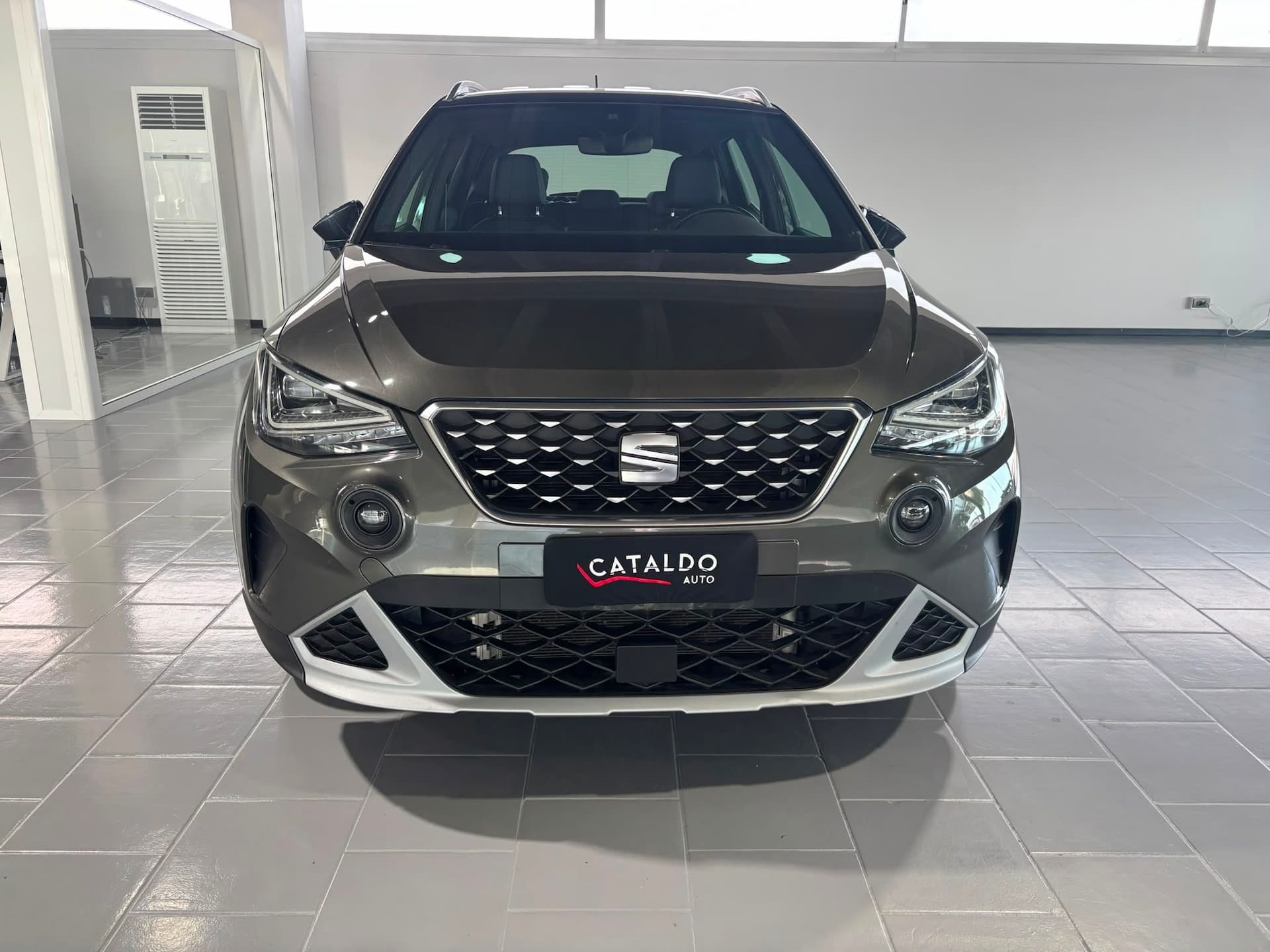 SEAT Arona 2022 1.0 ecotsi Xperience 110cv dsg - Miniatura 8