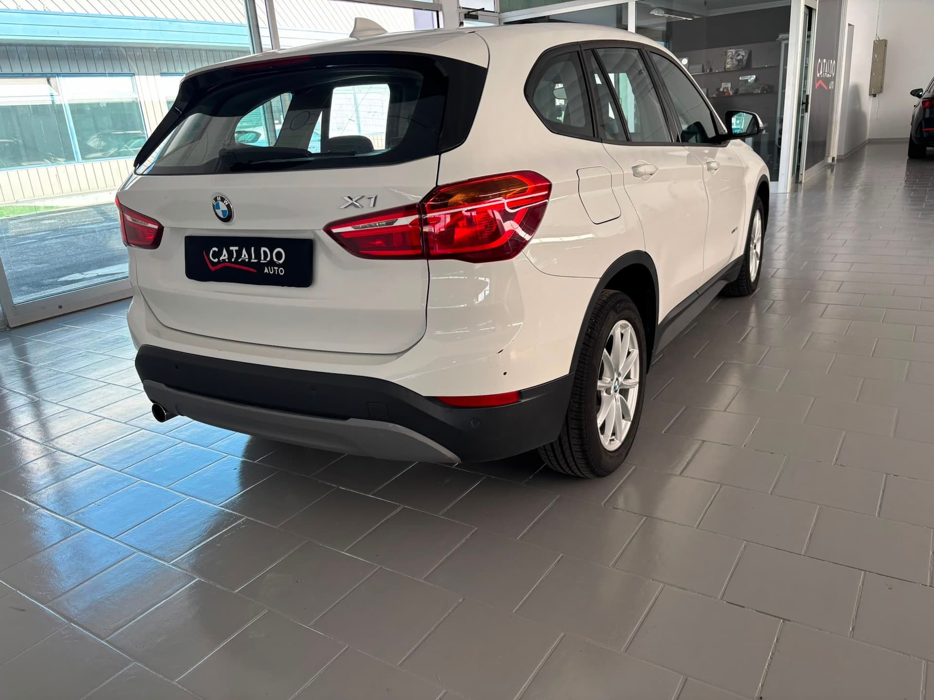 Bmw X1 sDrive18d - Miniatura 5