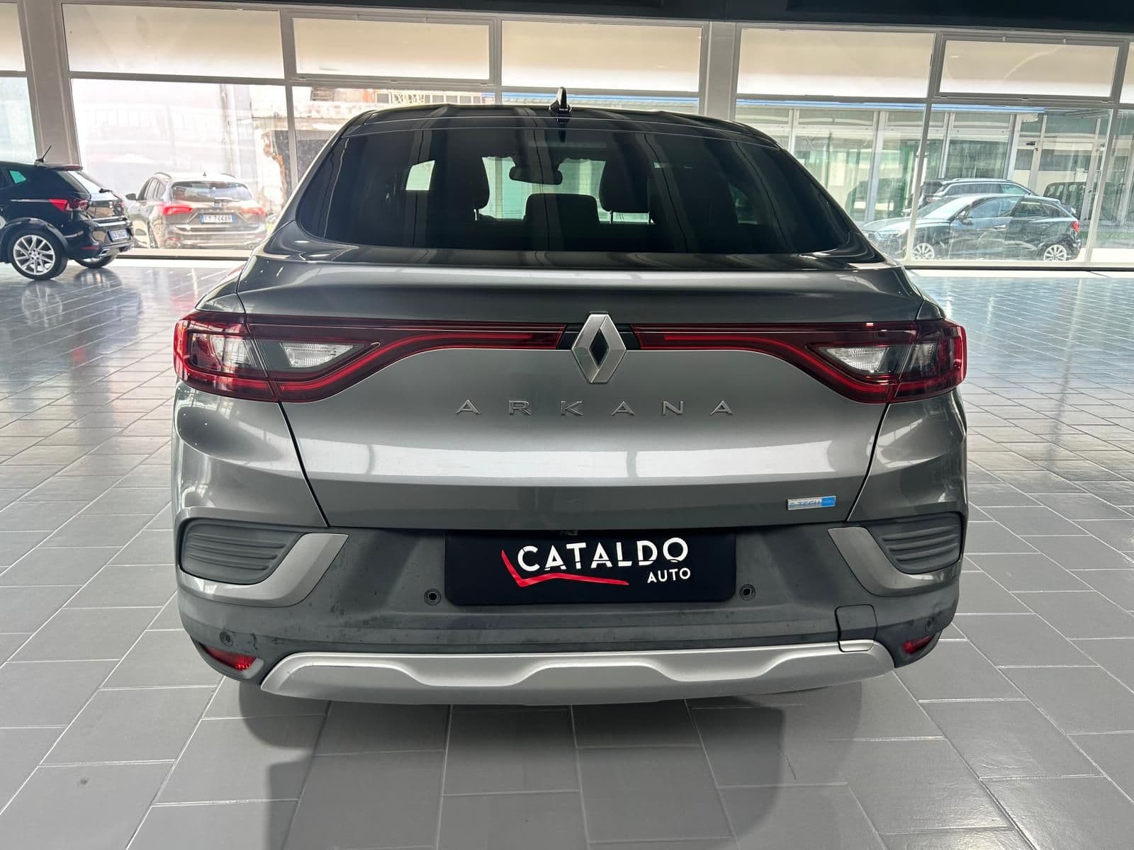 Renault Arkana 2021 1.6 E-Tech full hybrid Intens 145cv - Miniatura 4