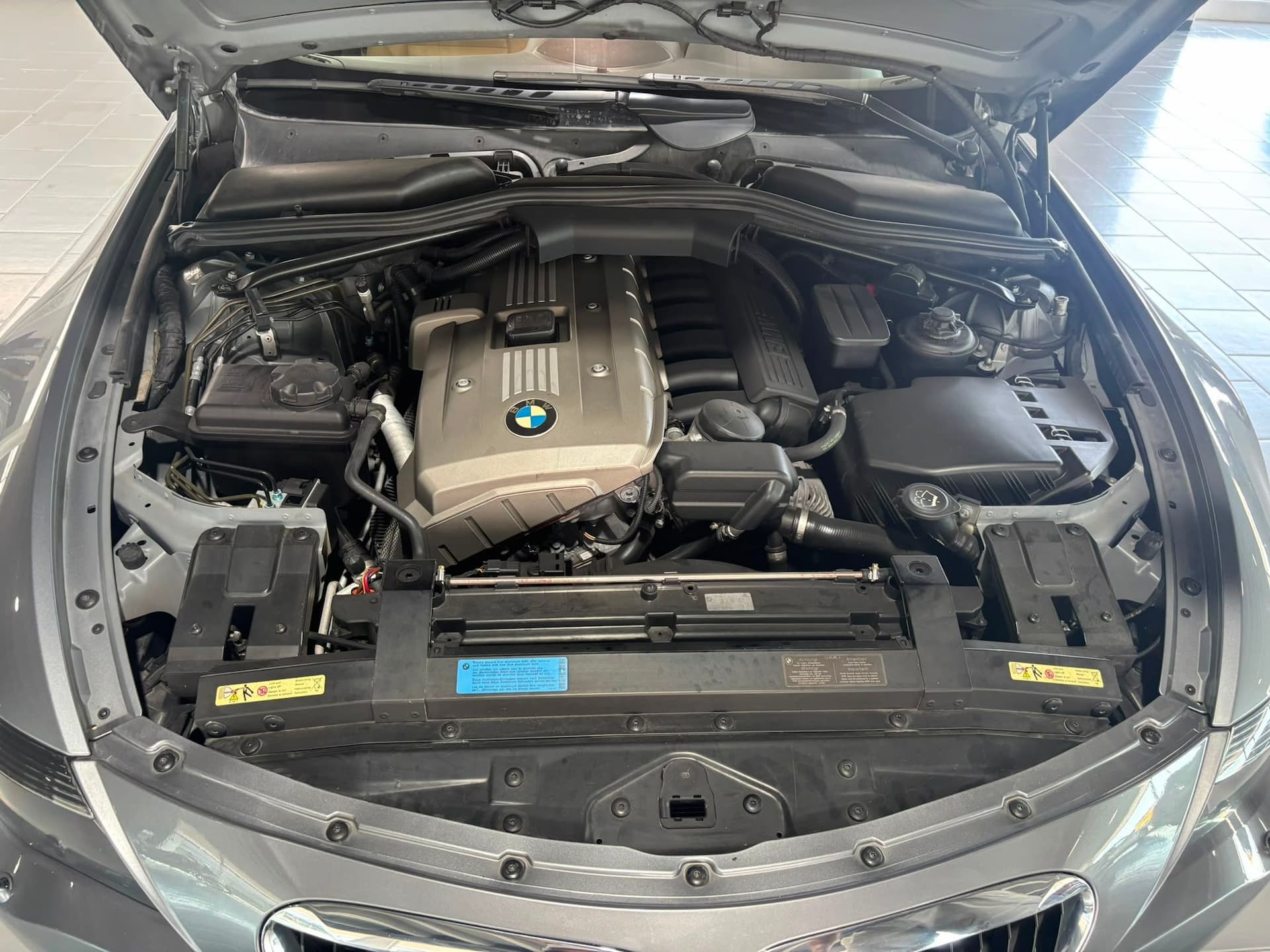 BMW 630Ci Cabrio - Miniatura 21