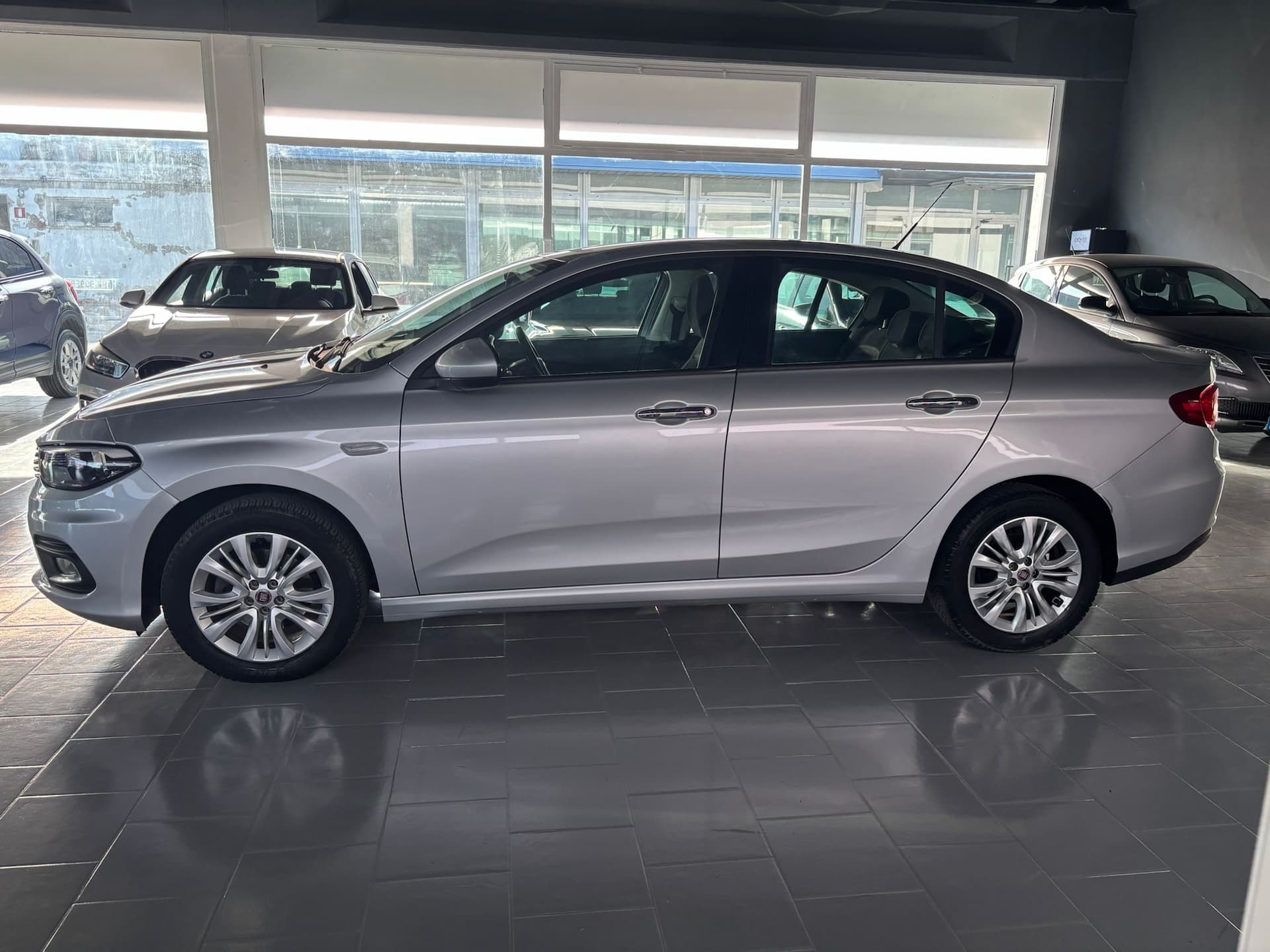 Fiat Tipo 4 porte II 2016 1.4 Opening Edition 95cv - Miniatura 2