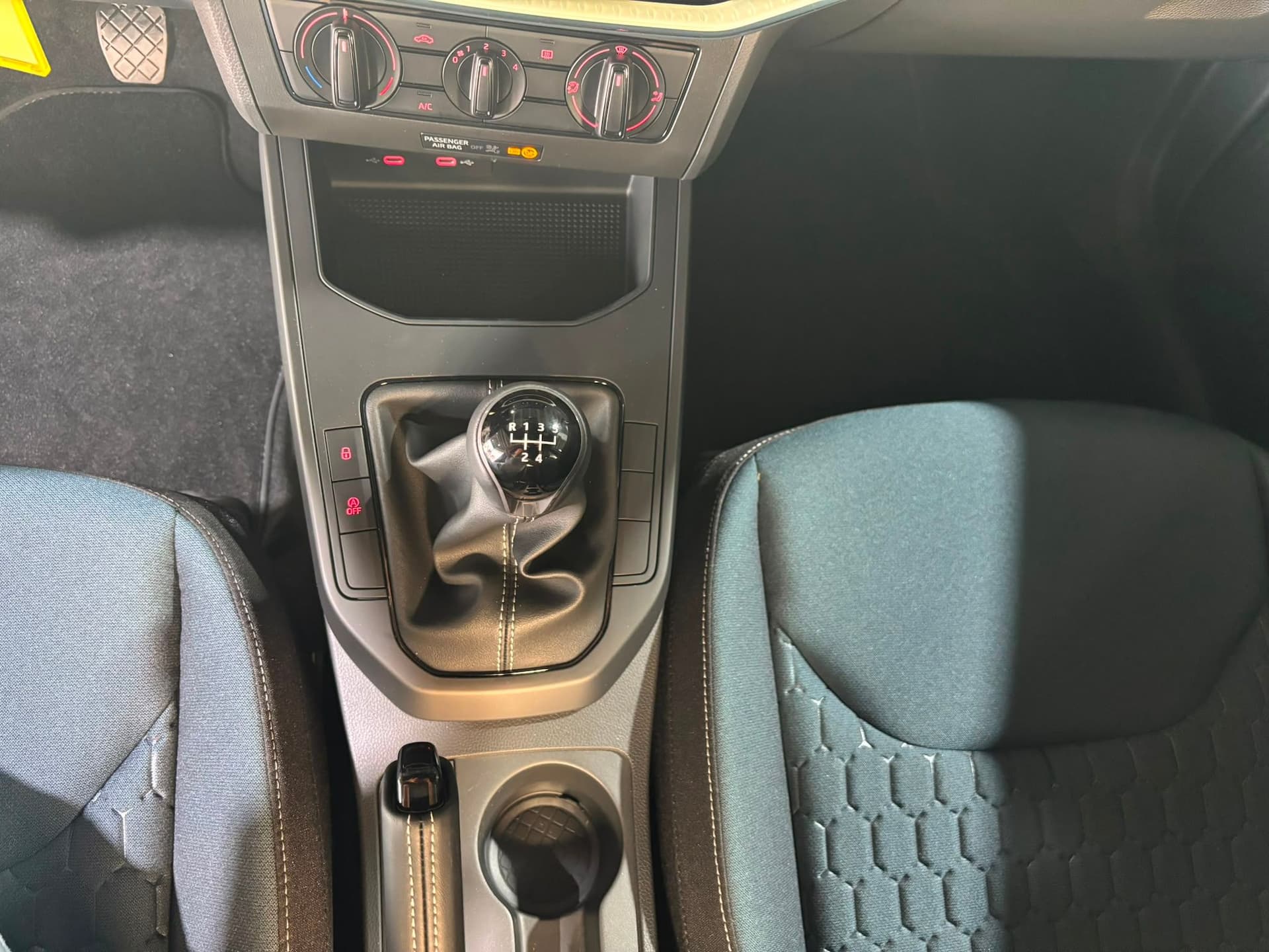SEAT Ibiza 2026 1.0 ecotsi Business 95cv - Miniatura 15