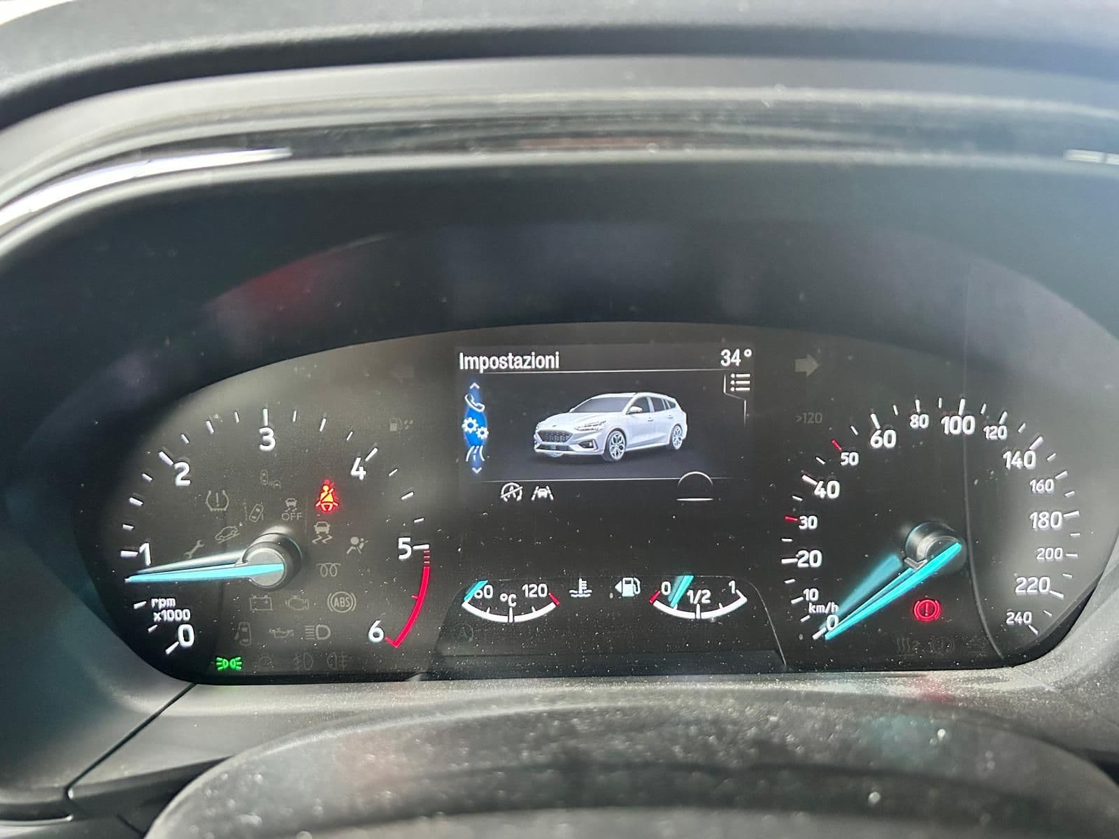 Ford Focus V 2018 SW 1.5 ecoblue ST-Line  - Miniatura 11