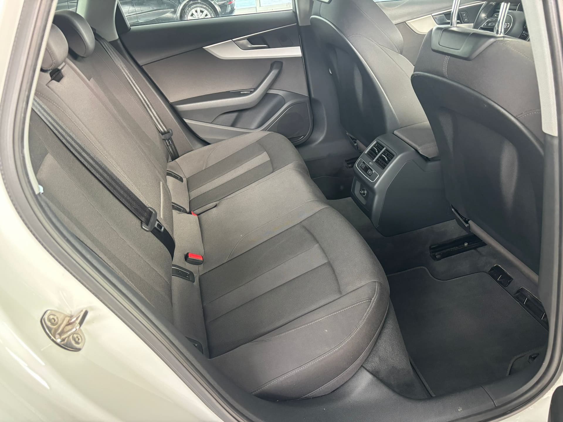 Audi A4 2019 Allroad Quattro 40 2.0 tdi Identity Contrast quattro 190cv s tronic - Miniatura 19