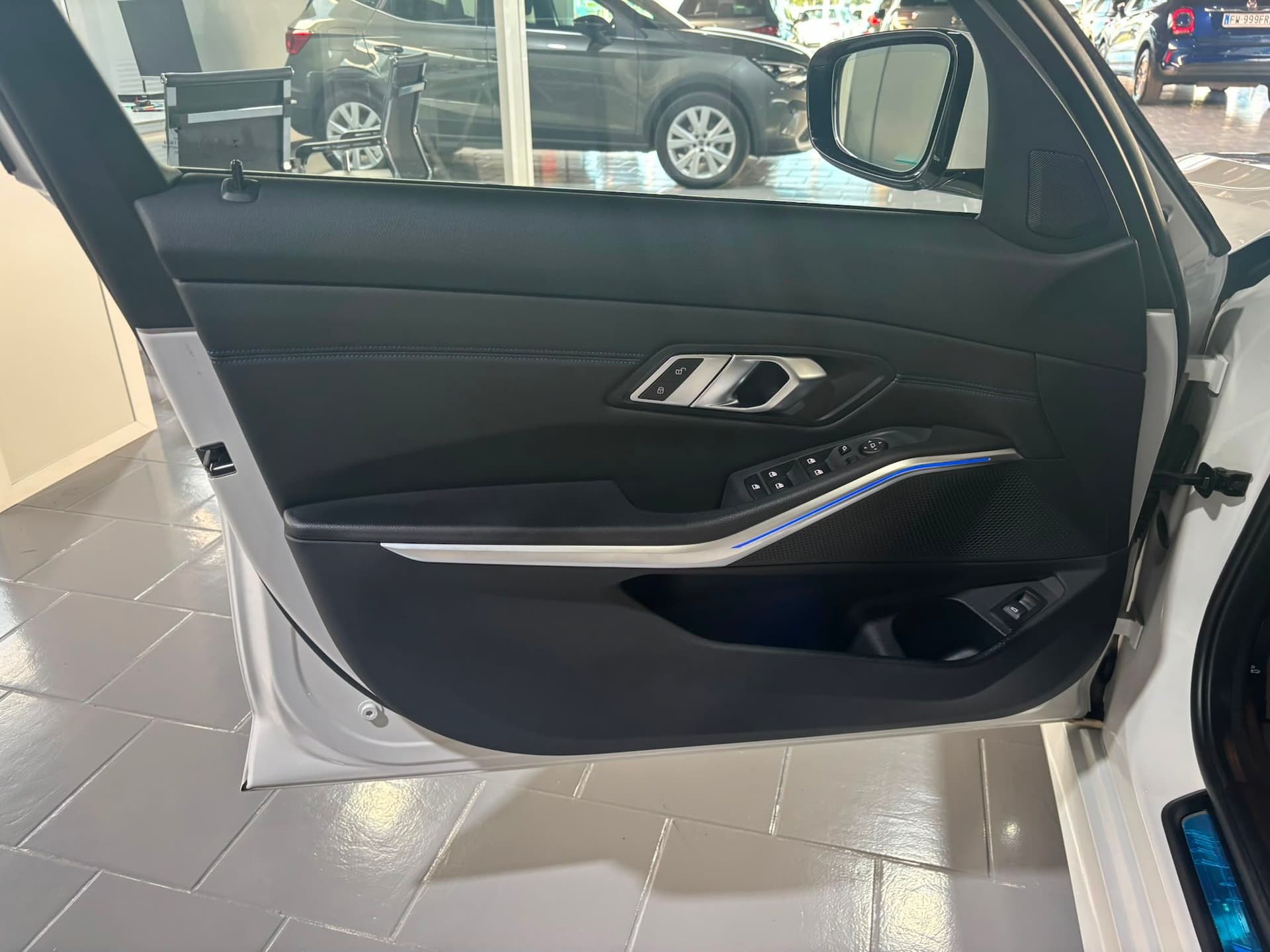 Bmw 320d 48V Touring Msport - Miniatura 9