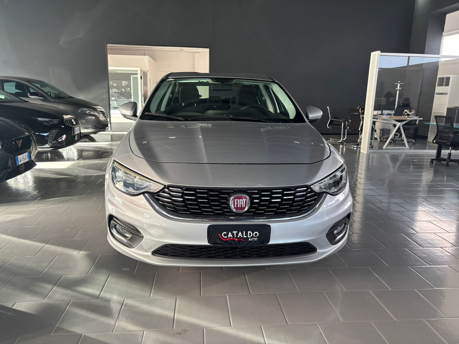 Fiat Tipo 4 porte II 2016 1.4 Opening Edition 95cv - Miniatura 8