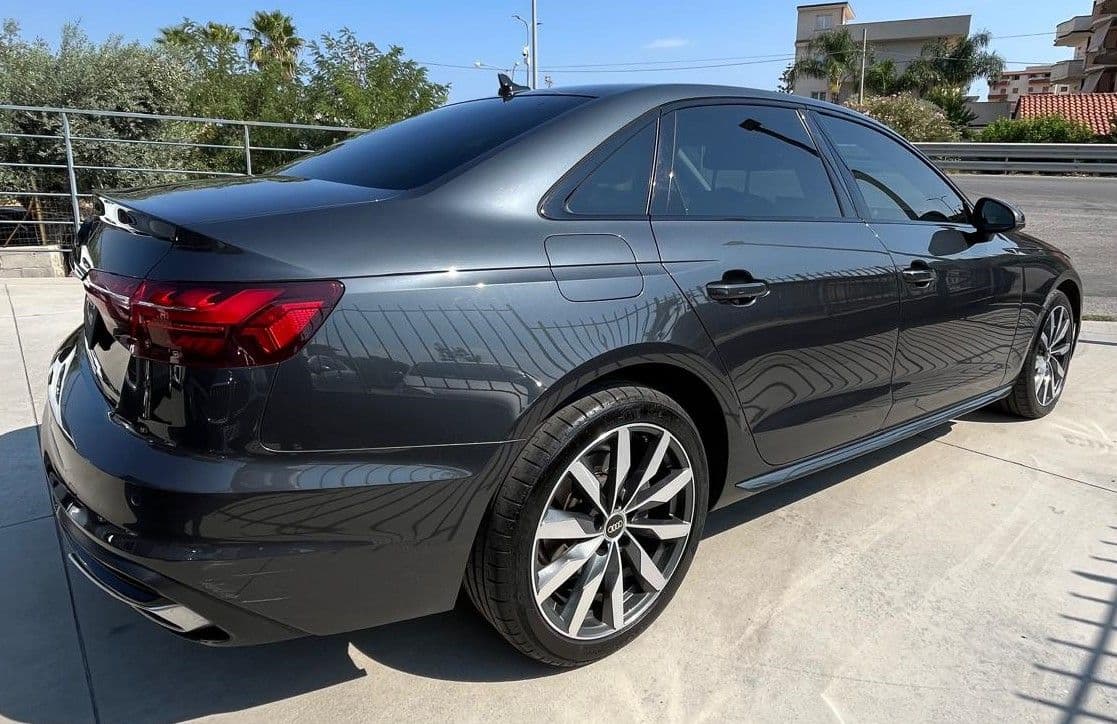 Audi A4 V 2019 Berlina 35 2.0 tdi mhev Business 163cv s-tronic - Miniatura 4