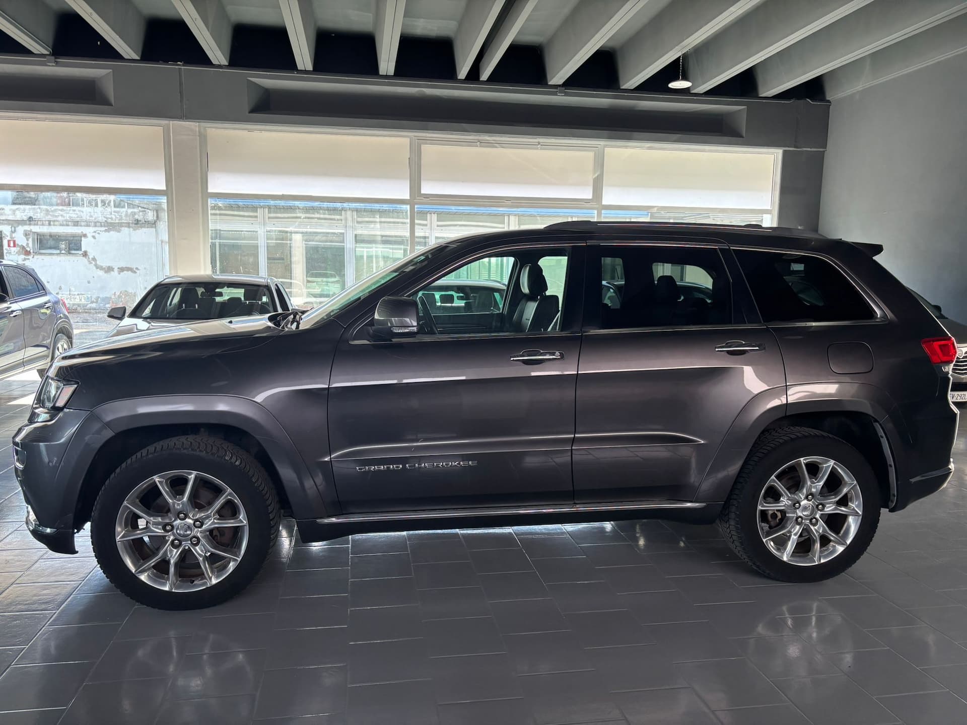 Jeep Grand Cherokee IV 2013 3.0 crd (mjt II) V6 Summit 250cv auto - Miniatura 2